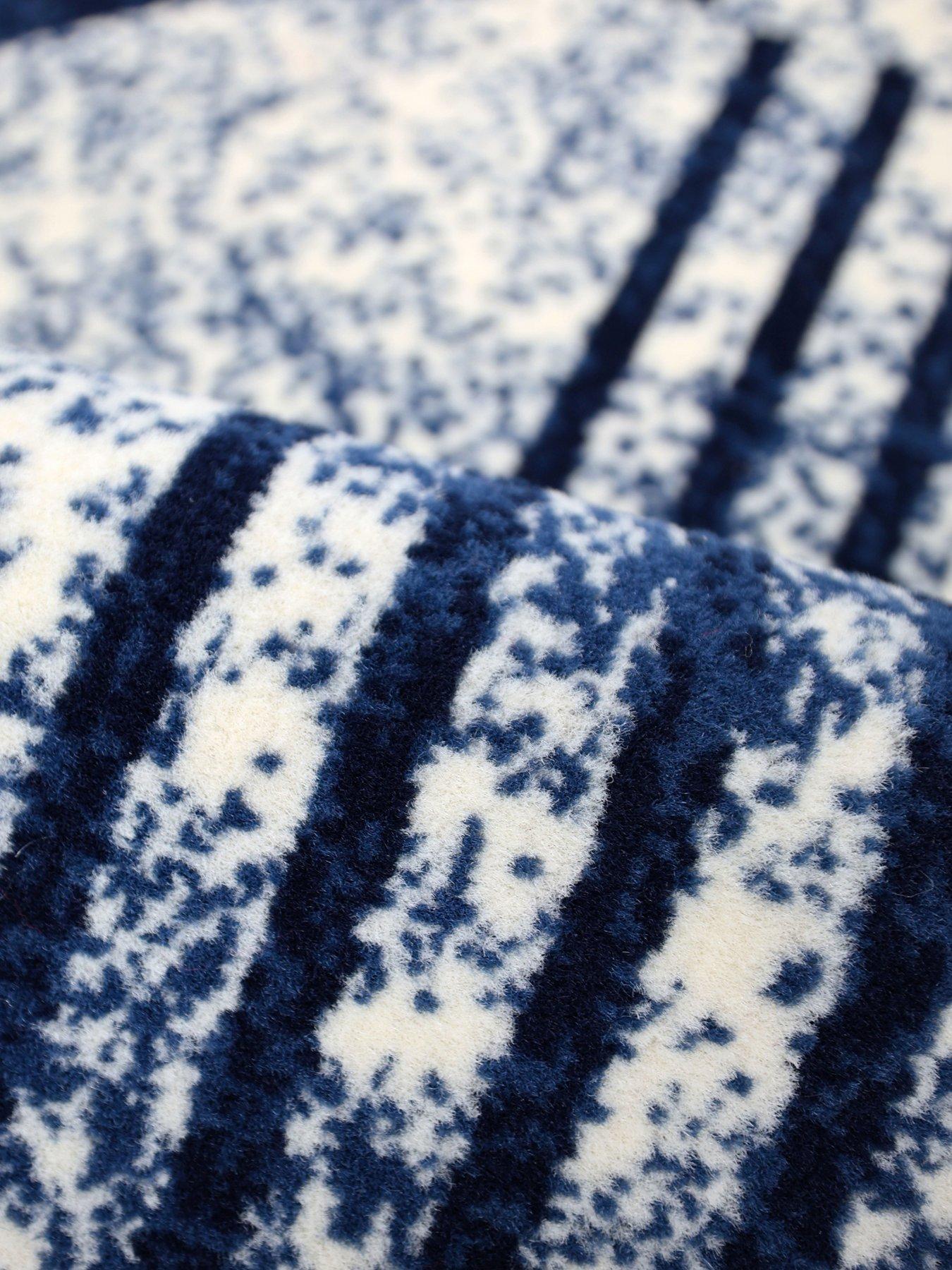 Image 3 of 4 of Very Home Maestro Modern Geo Rug - Navy