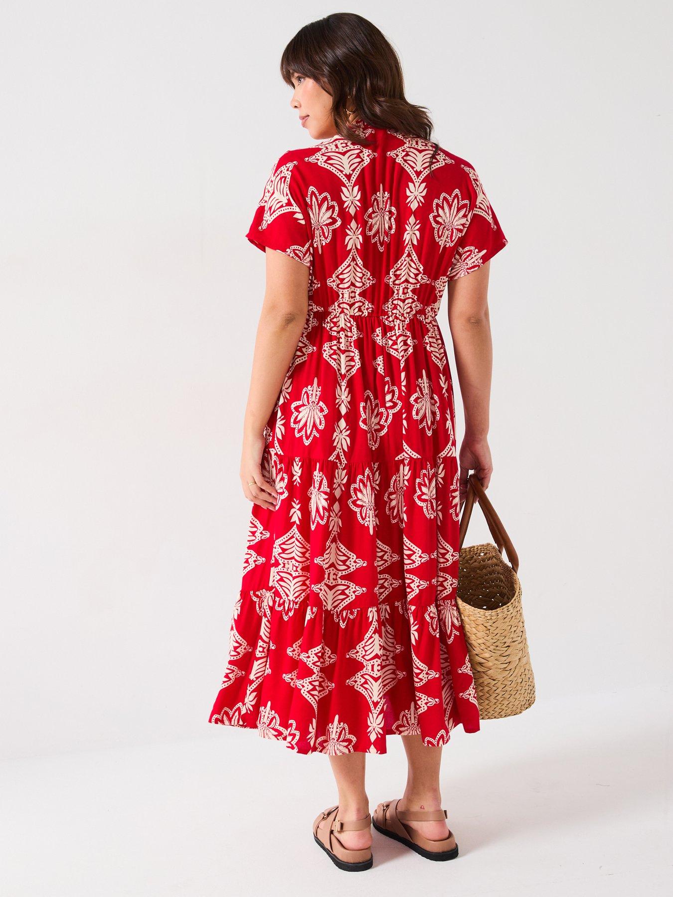 Image 2 of 6 of V by Very Curve Printed Tiered Midaxi Dress