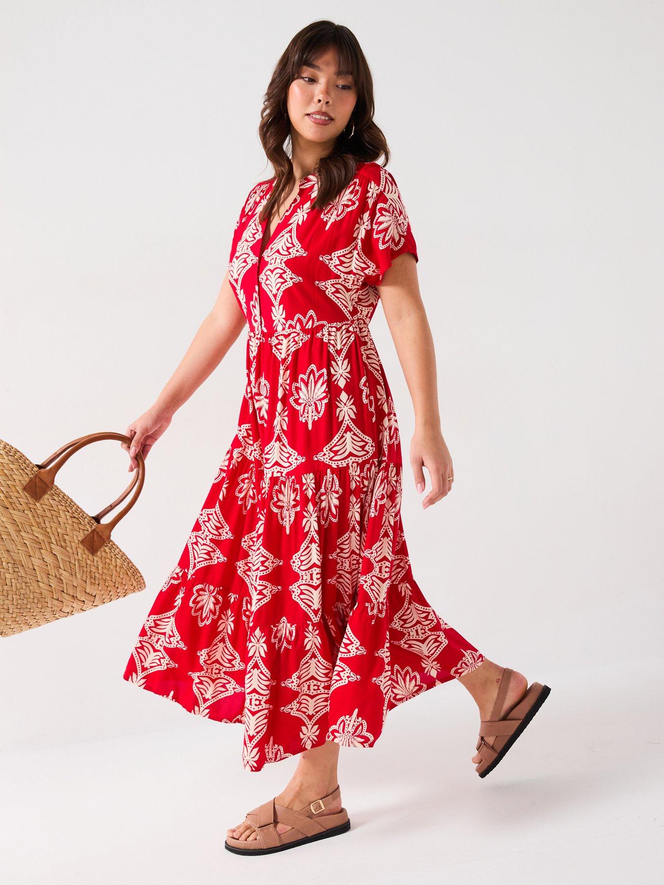 Image 3 of 6 of V by Very Curve Printed Tiered Midaxi Dress