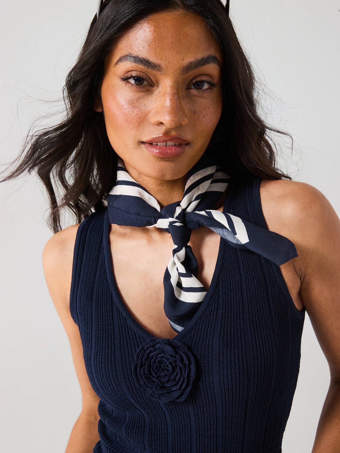 undefined Flower Applique Knitted Top Co-Ord - Blue