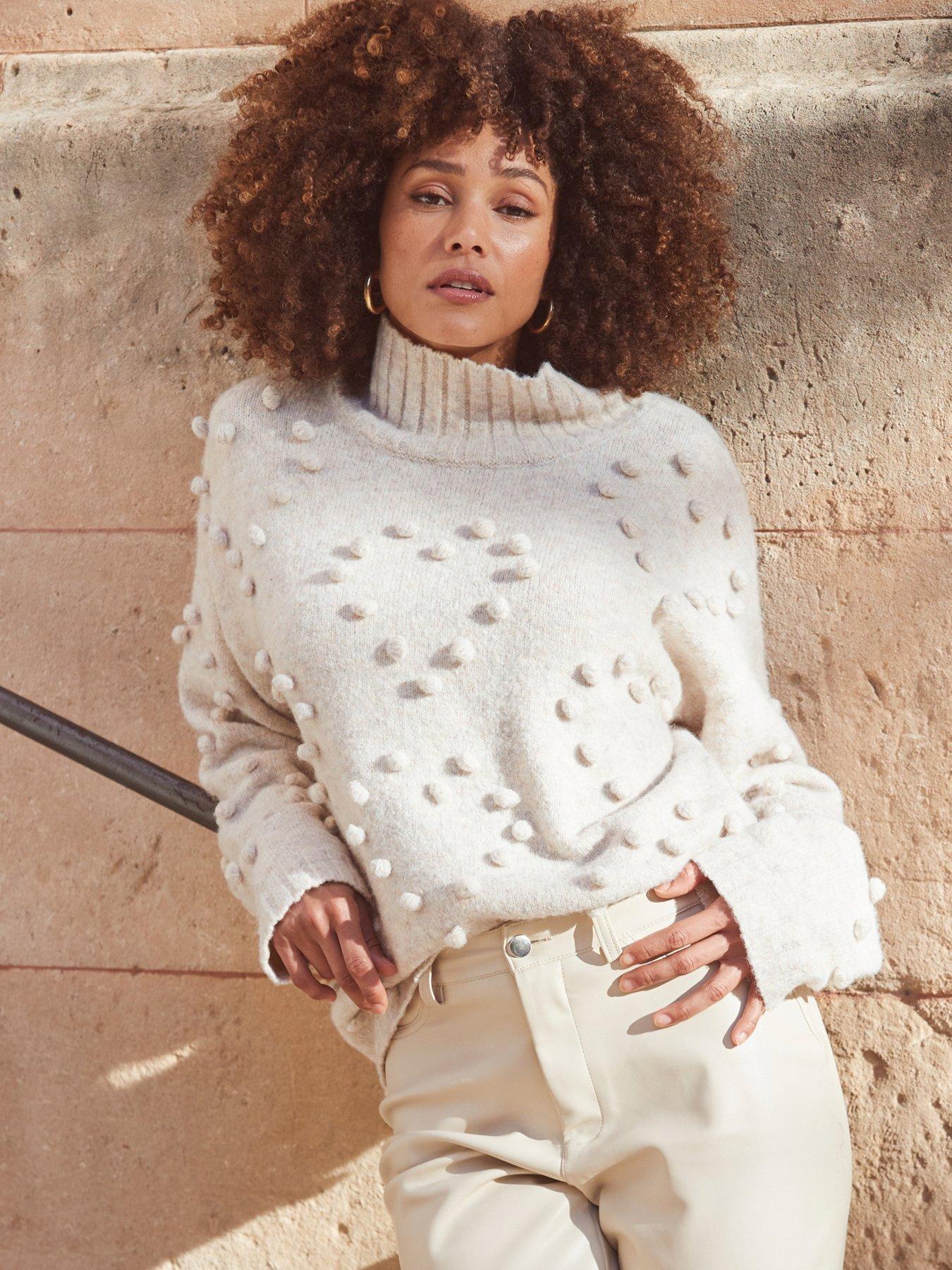 Image 3 of 7 of Sosandar Bobble Heart Jumper - Cream