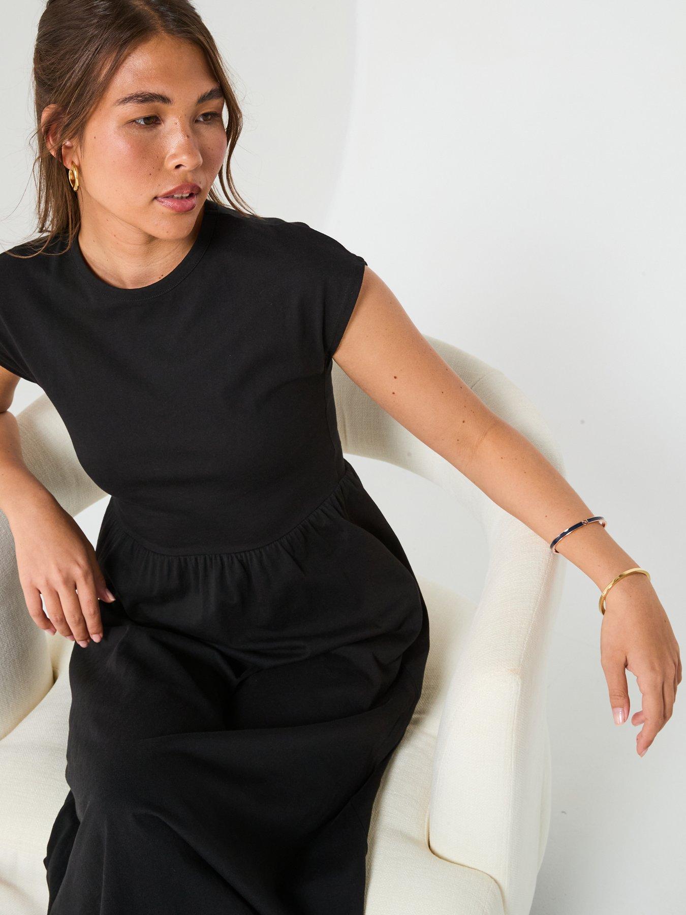 Image 4 of 6 of Everyday Jersey Midi Dress - Black