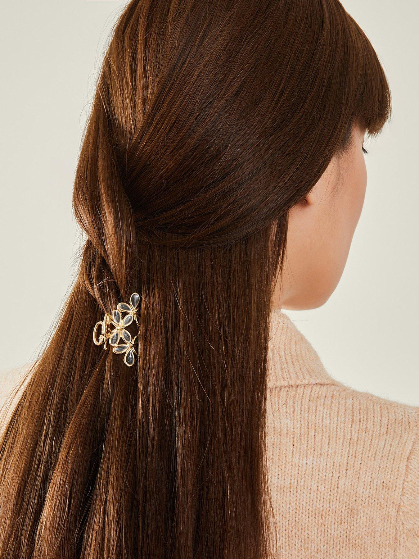 Image 2 of 4 of Accessorize 2 Pack Flower Claw Clip