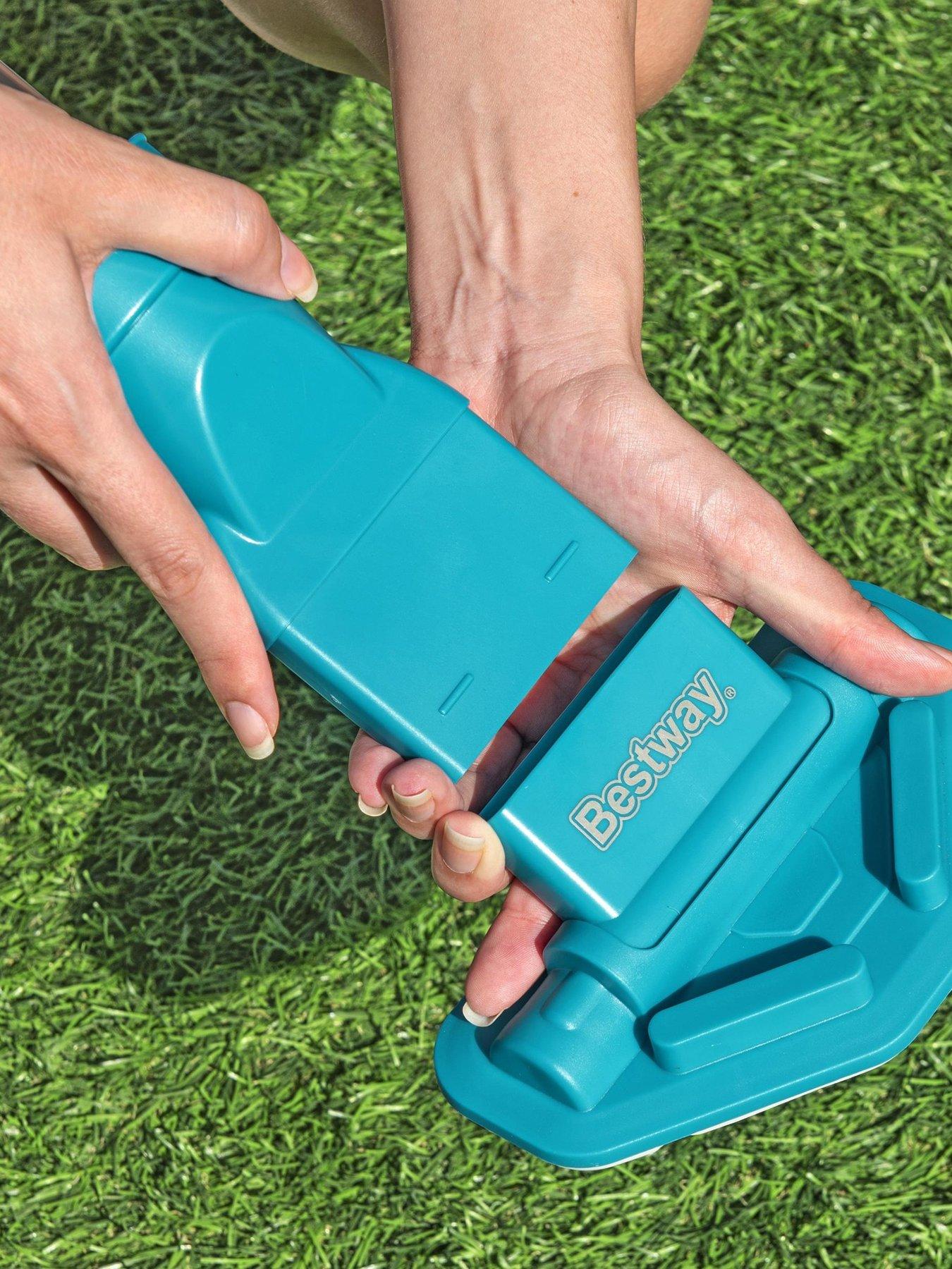 Image 4 of 7 of Bestway AquaSurge Pool Maintenance Kit