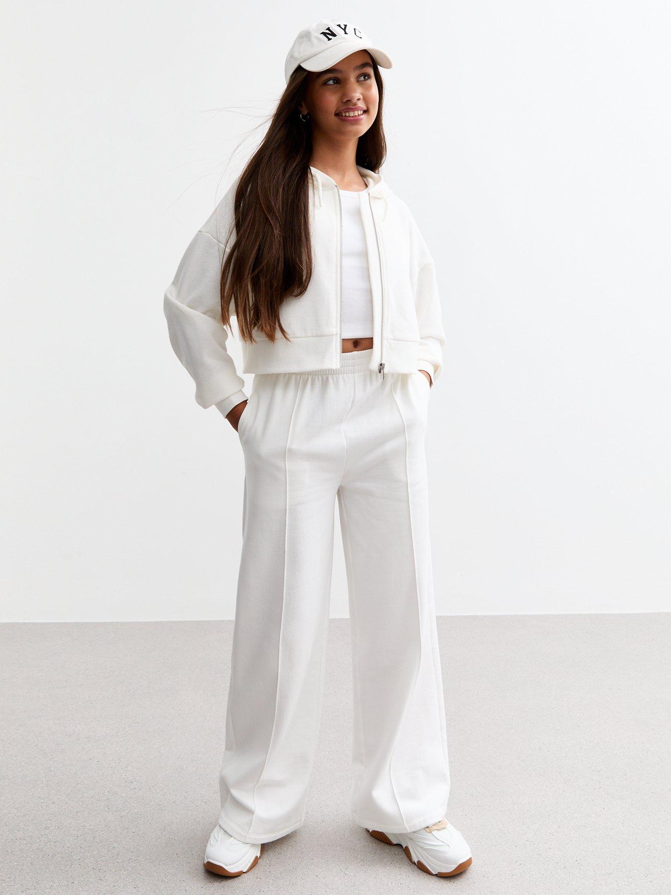 Image 2 of 4 of New Look 915 Girls Oversized Cropped Jersey Hoodie - Cream