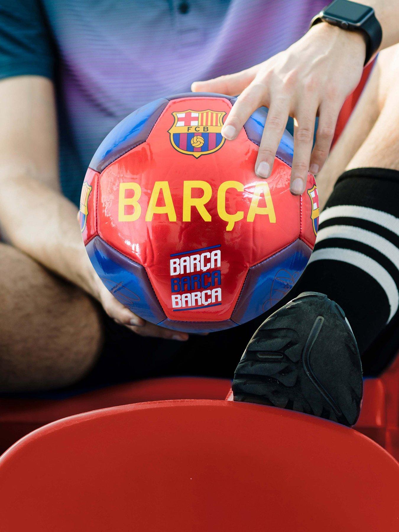 Image 6 of 6 of undefined Football Bundle: Size 5 Metallic Signature Football, 500ml Stainless Steel Vacuum Flask & Large Backpack