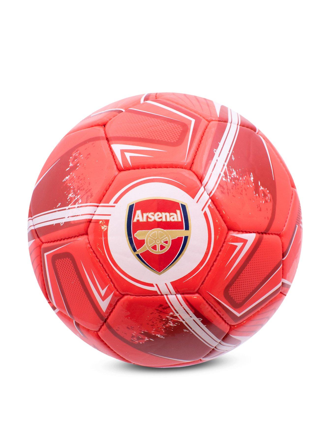 Image 2 of 7 of Football Bundle: 750ml Aluminium Bottle, Shin Pads, Goalkeeper Gloves &amp; Size 5 Turbine Ball