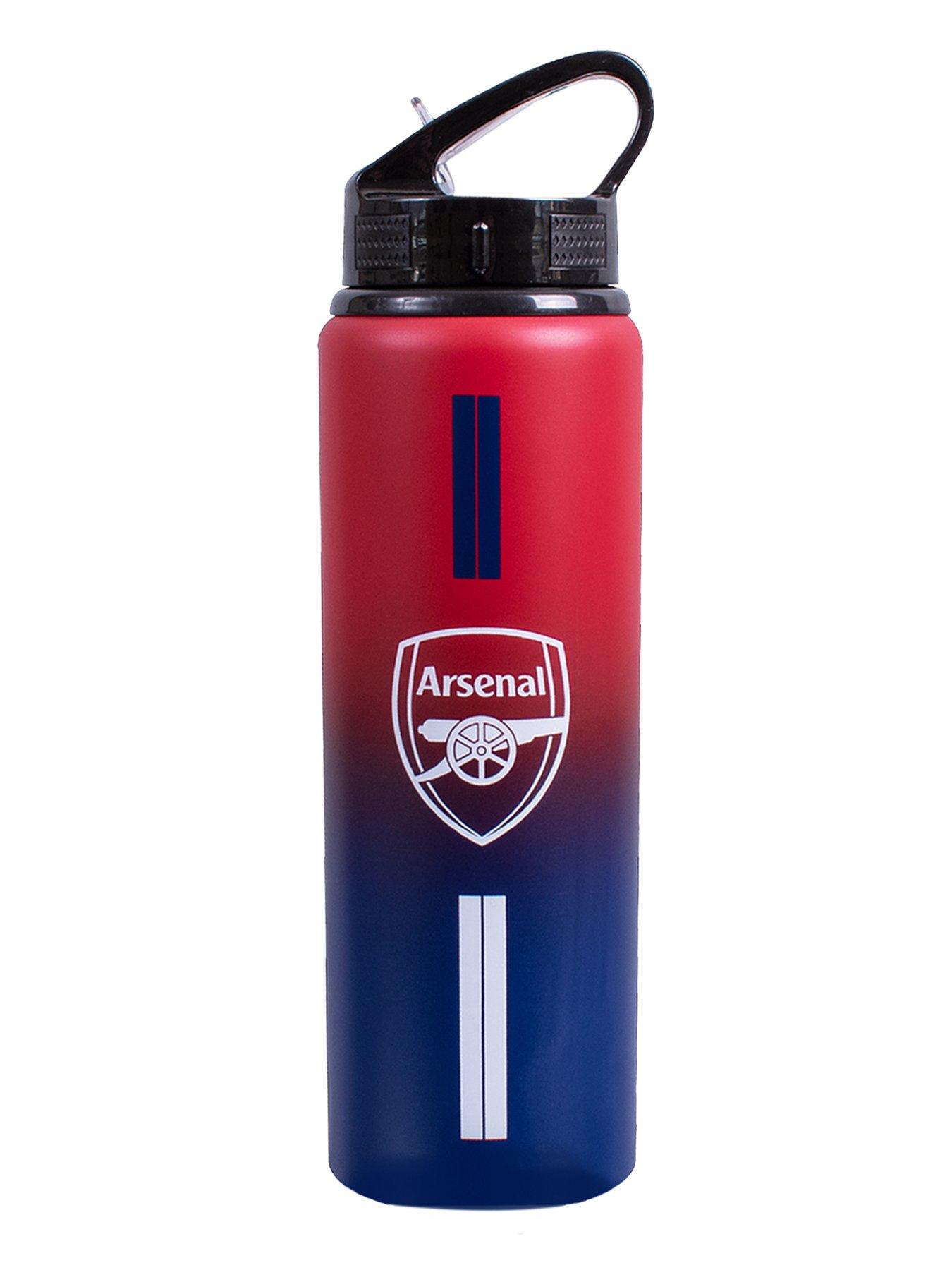 Image 5 of 7 of Football Bundle: 750ml Aluminium Bottle, Shin Pads, Goalkeeper Gloves &amp; Size 5 Turbine Ball