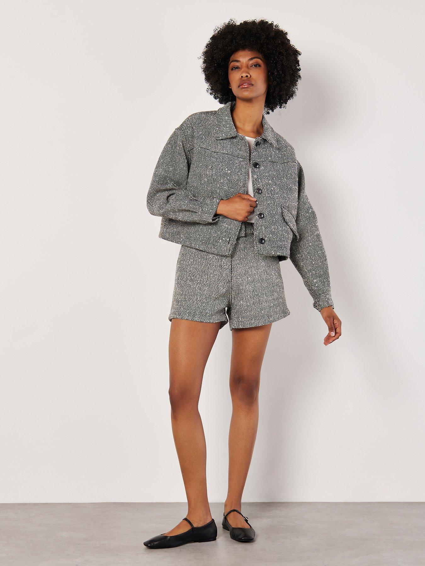 Image 3 of 5 of Apricot Woven Textured Shorts