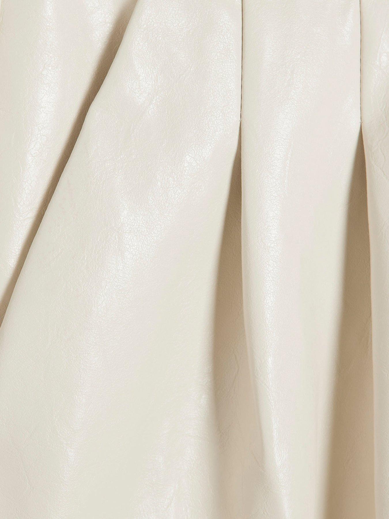 Image 5 of 5 of River Island Super Wide Leg Creaked Trouser - Cream