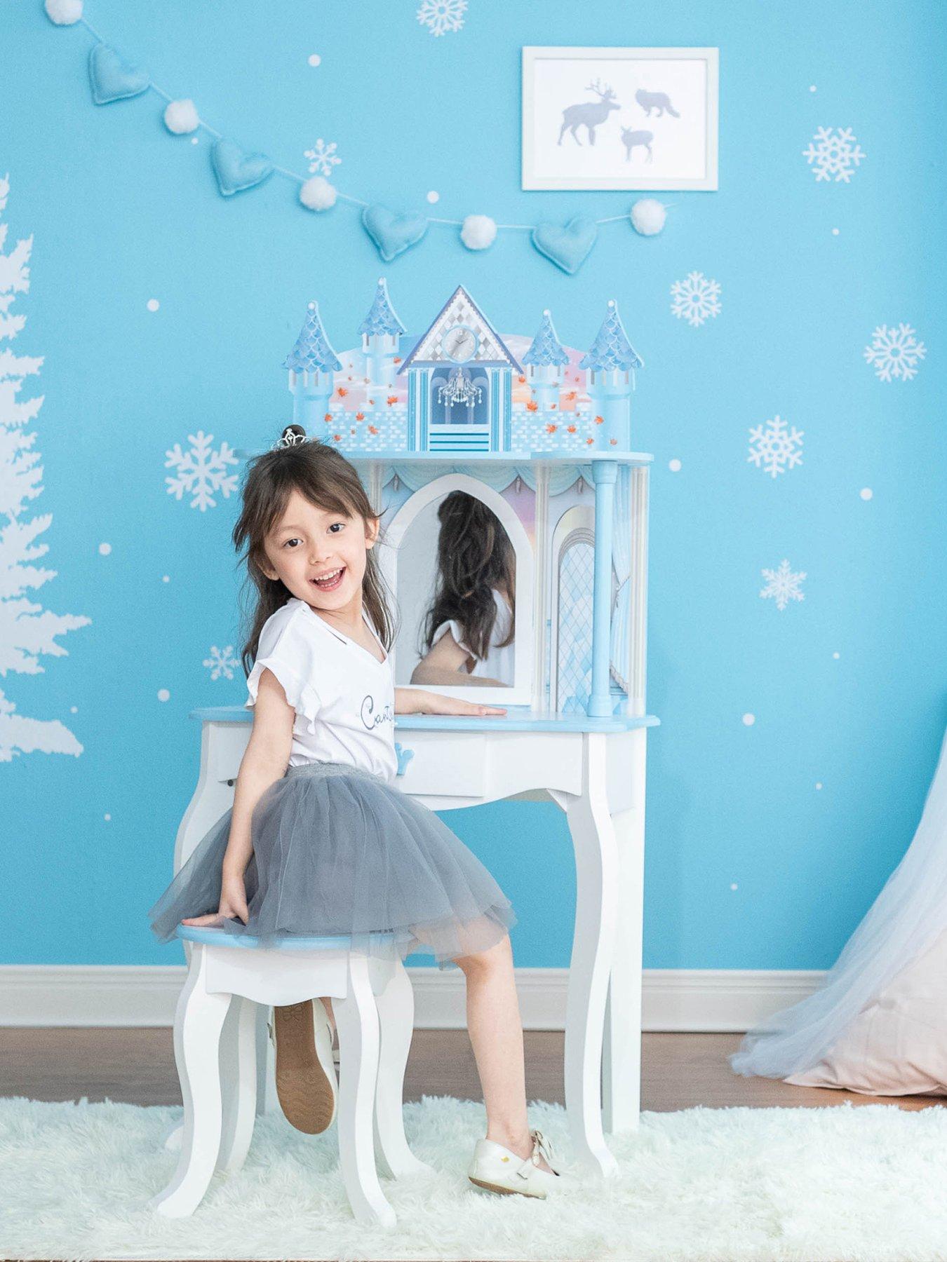 Product photograph of Teamson Kids Fantasy Fields Dreamland Castle Play Vanity Set from very.co.uk