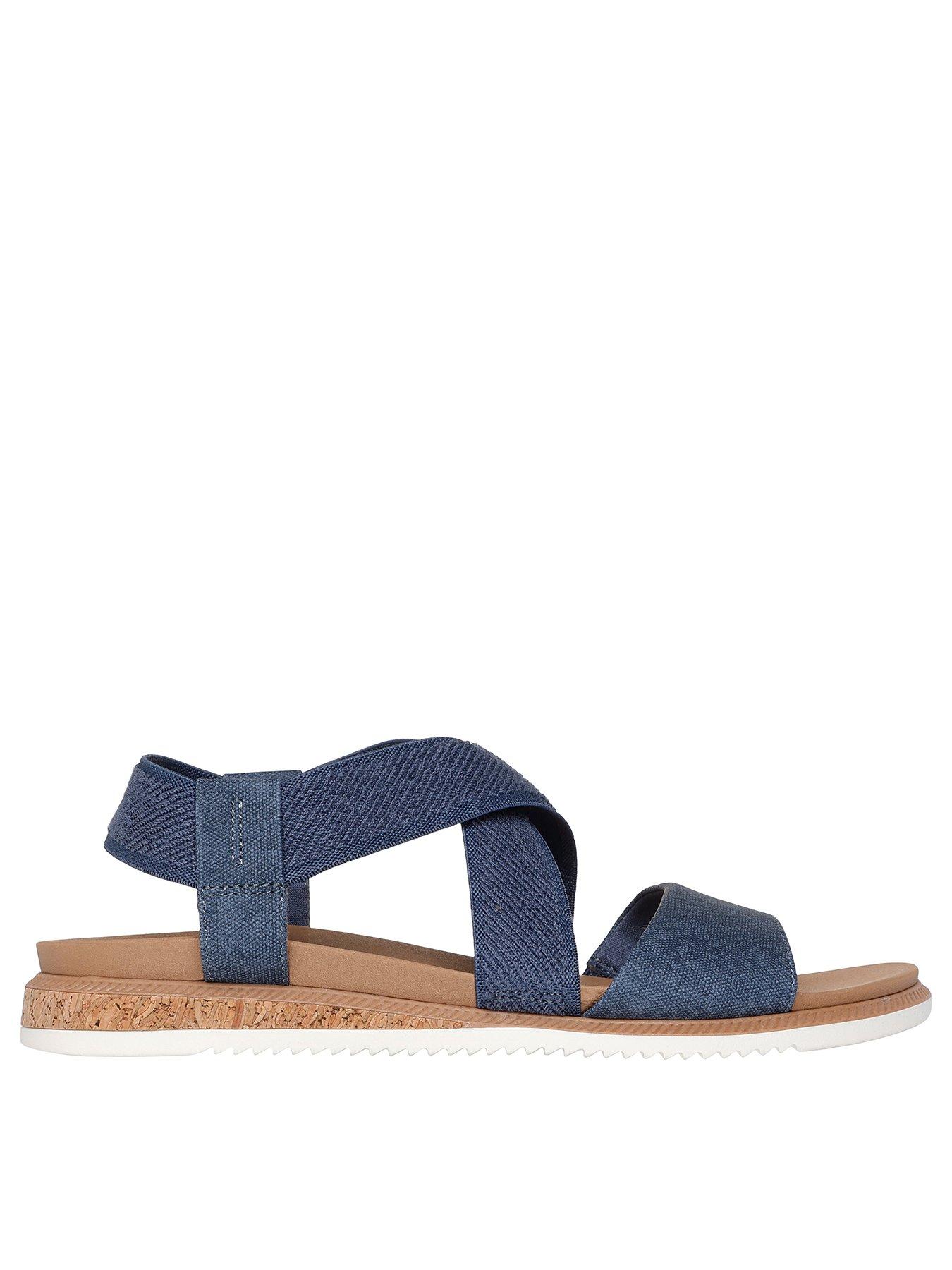 undefined Bobs Desert Kiss Low Gore Sandal - Grey