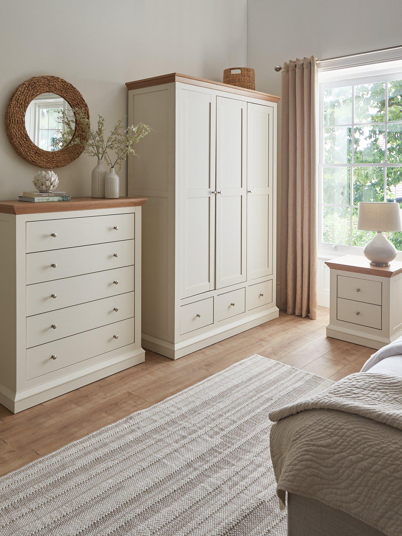 Product photograph of Very Home Hanna 4 Piece Bedroom Set - 3 Door Wardrobe 5 Drawer Chest Plus 2 Bedside Chests from very.co.uk