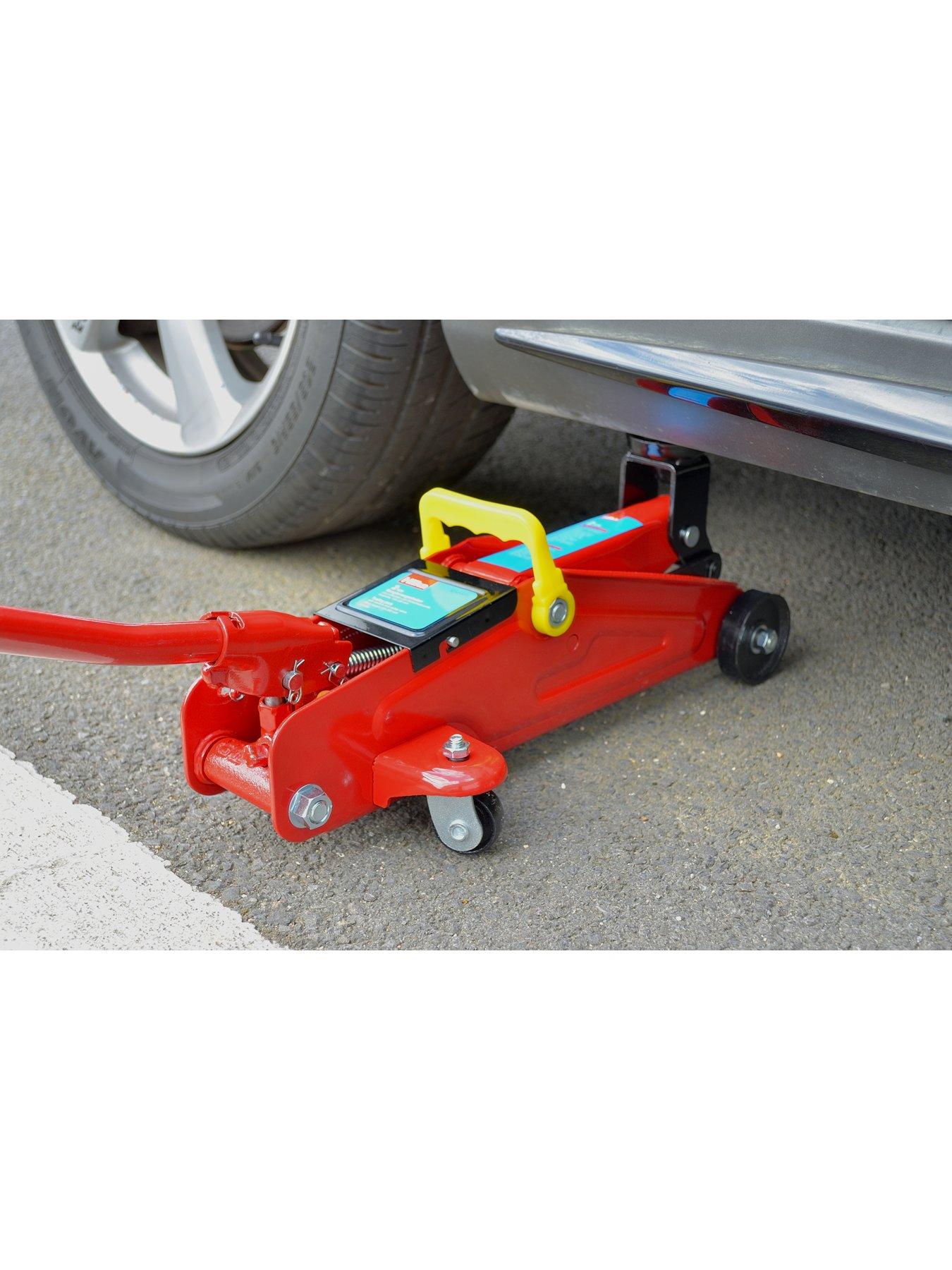 Image 6 of 6 of Hilka 2 Tonne Trolley Jack Kit in Case