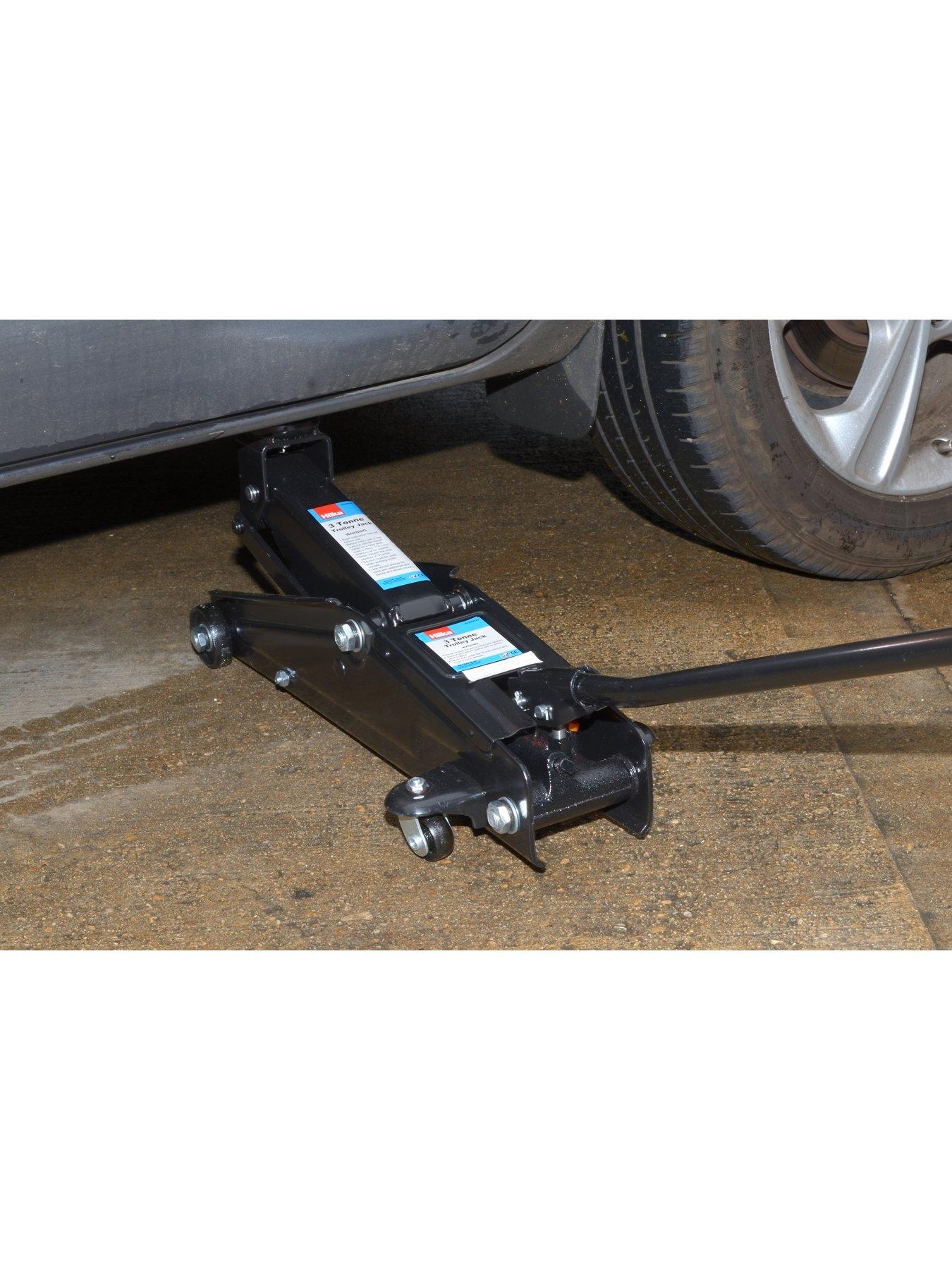 Image 5 of 5 of Hilka 3 Tonne Trolley Jack