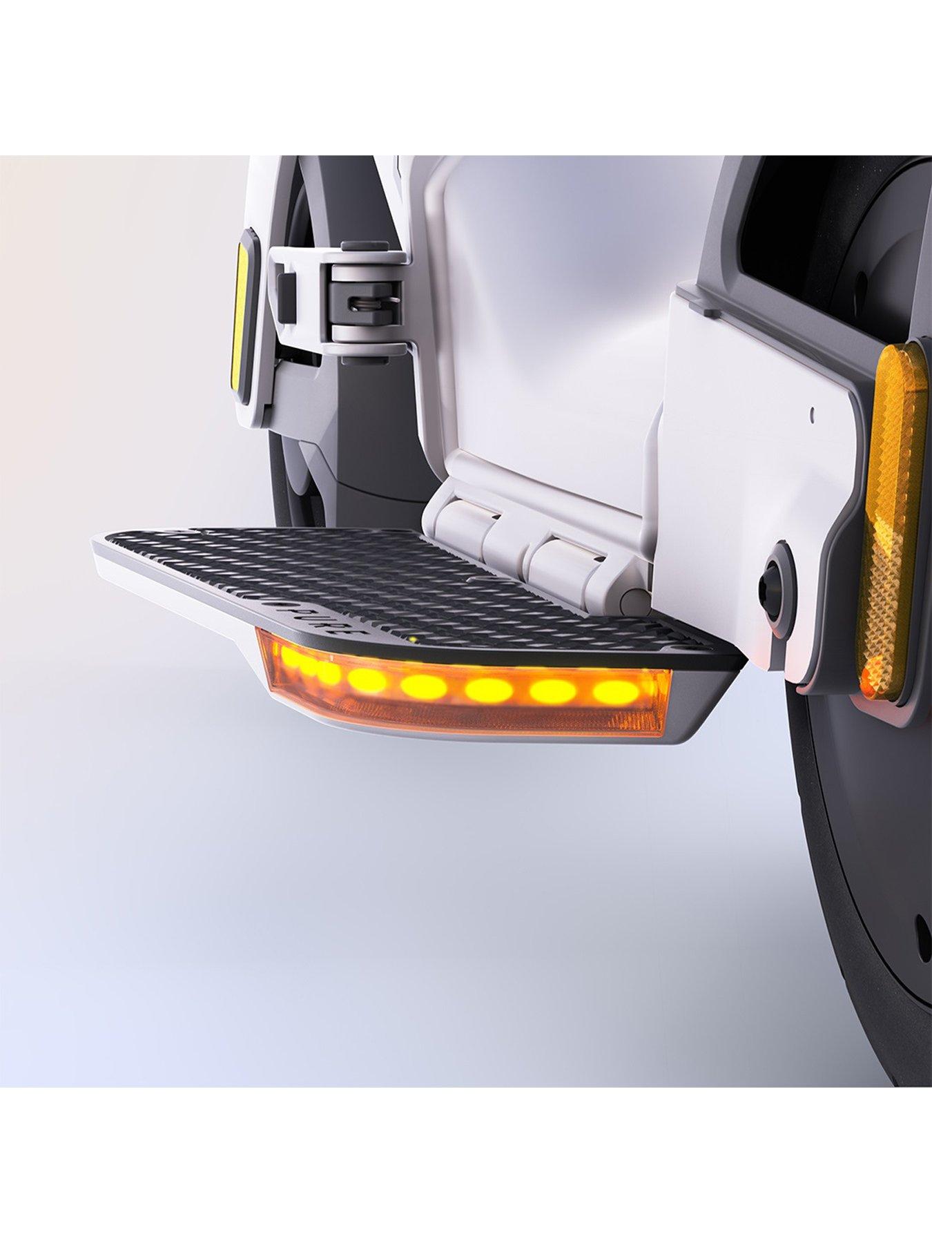 Image 4 of 7 of Pure Flex Platinum Silver e-Scooter