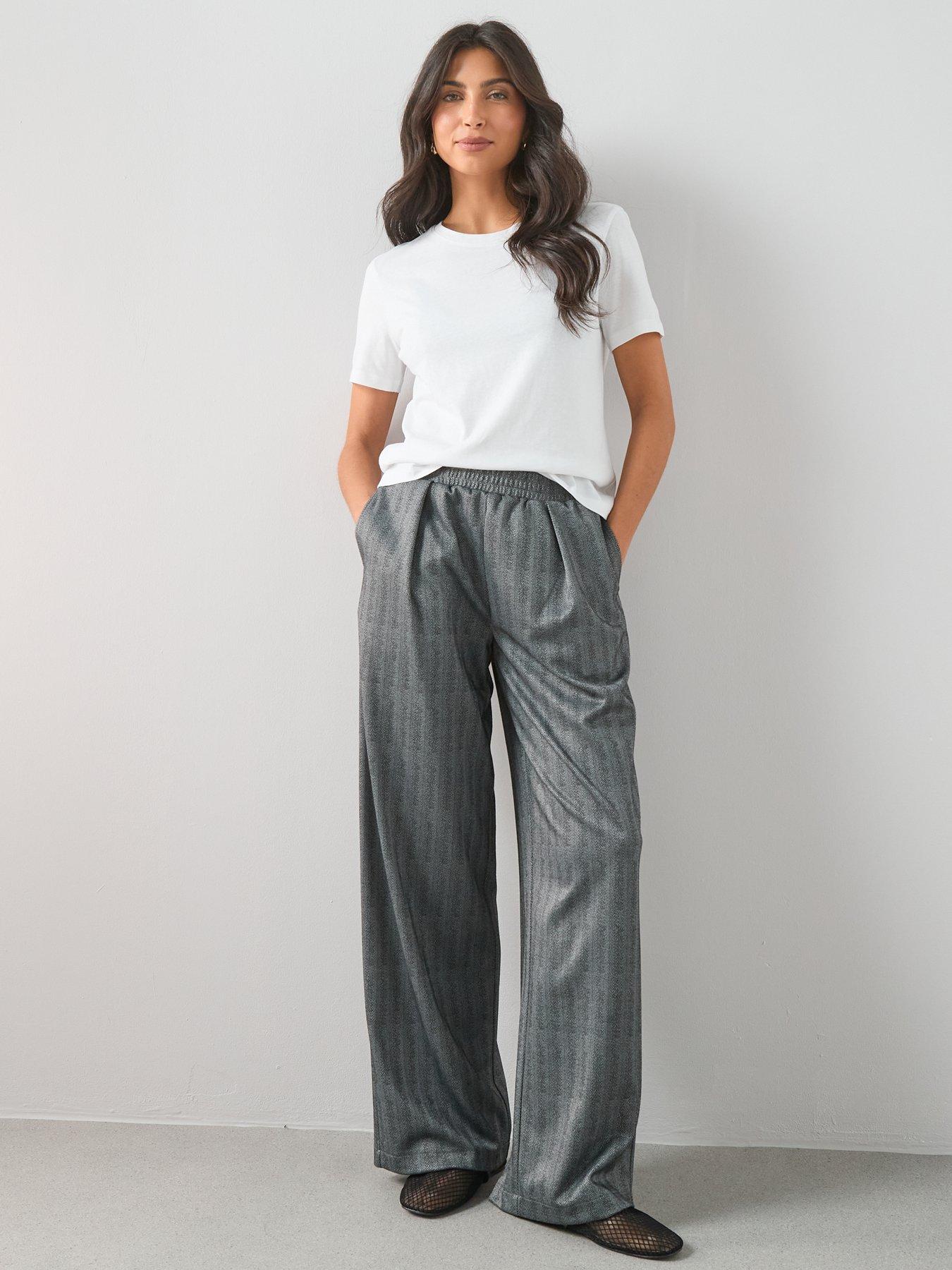 Image 3 of 7 of The Very Collection Womens Crew Neck Cotton T-Shirt - White