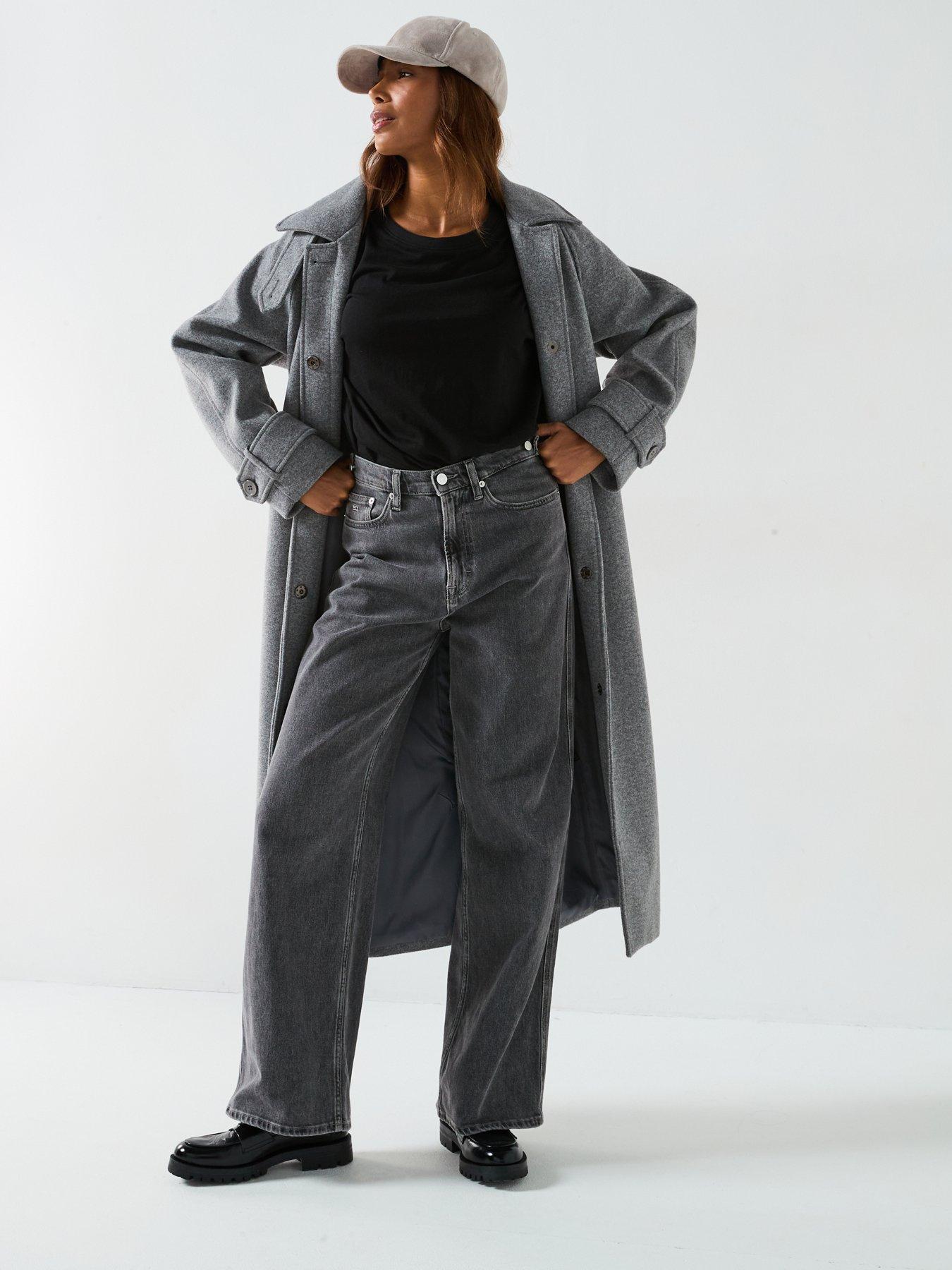 Image 3 of 6 of V by Very Essential Oversized T-shirt - Black