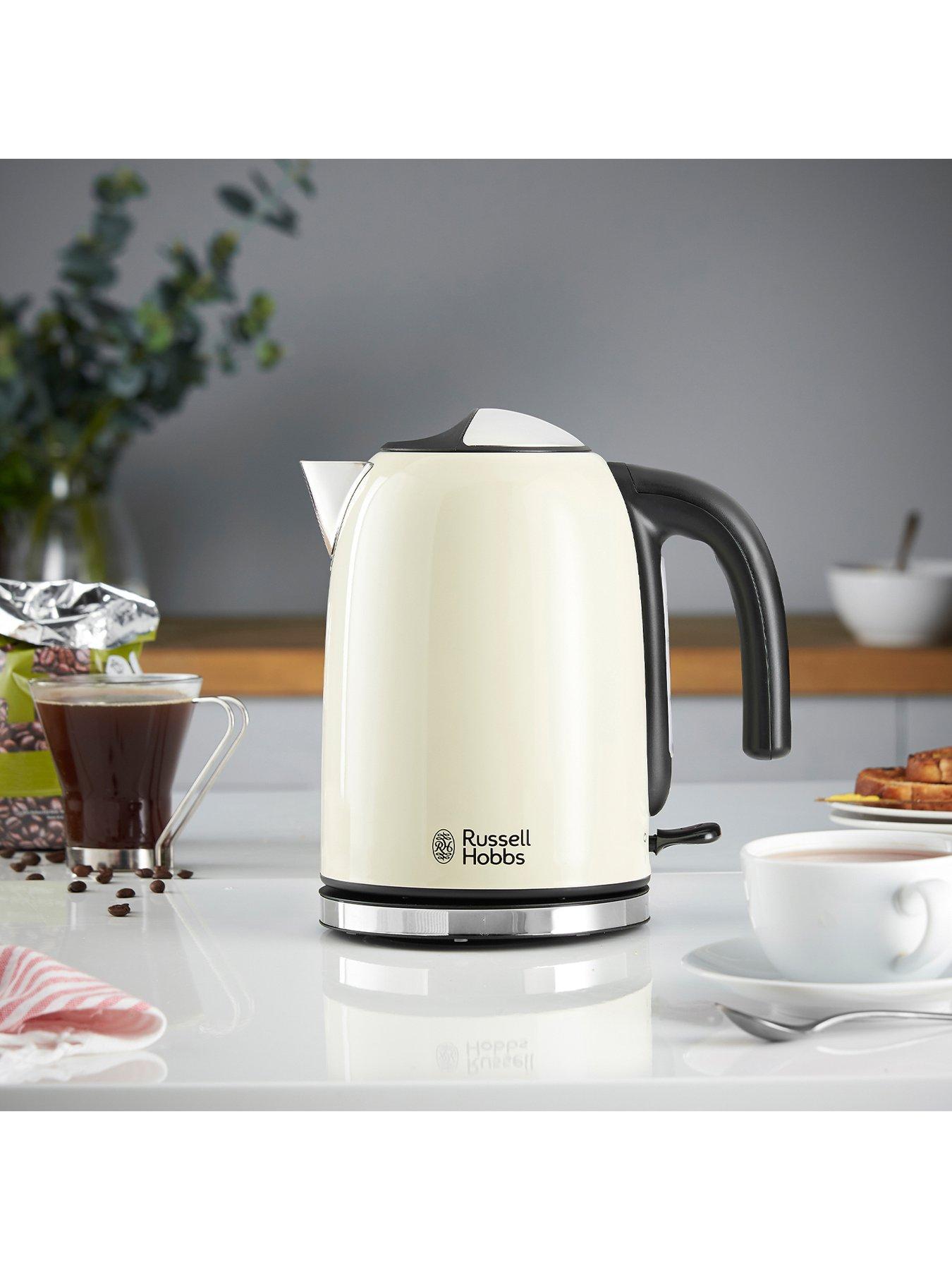 Russell Hobbs Classics Kettle Cream Very