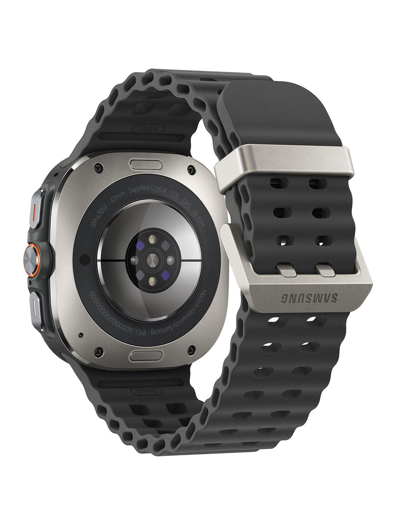 Image 2 of 8 of Samsung Galaxy Watch Ultra 47mm LTE Titanium with Buds3Pro White