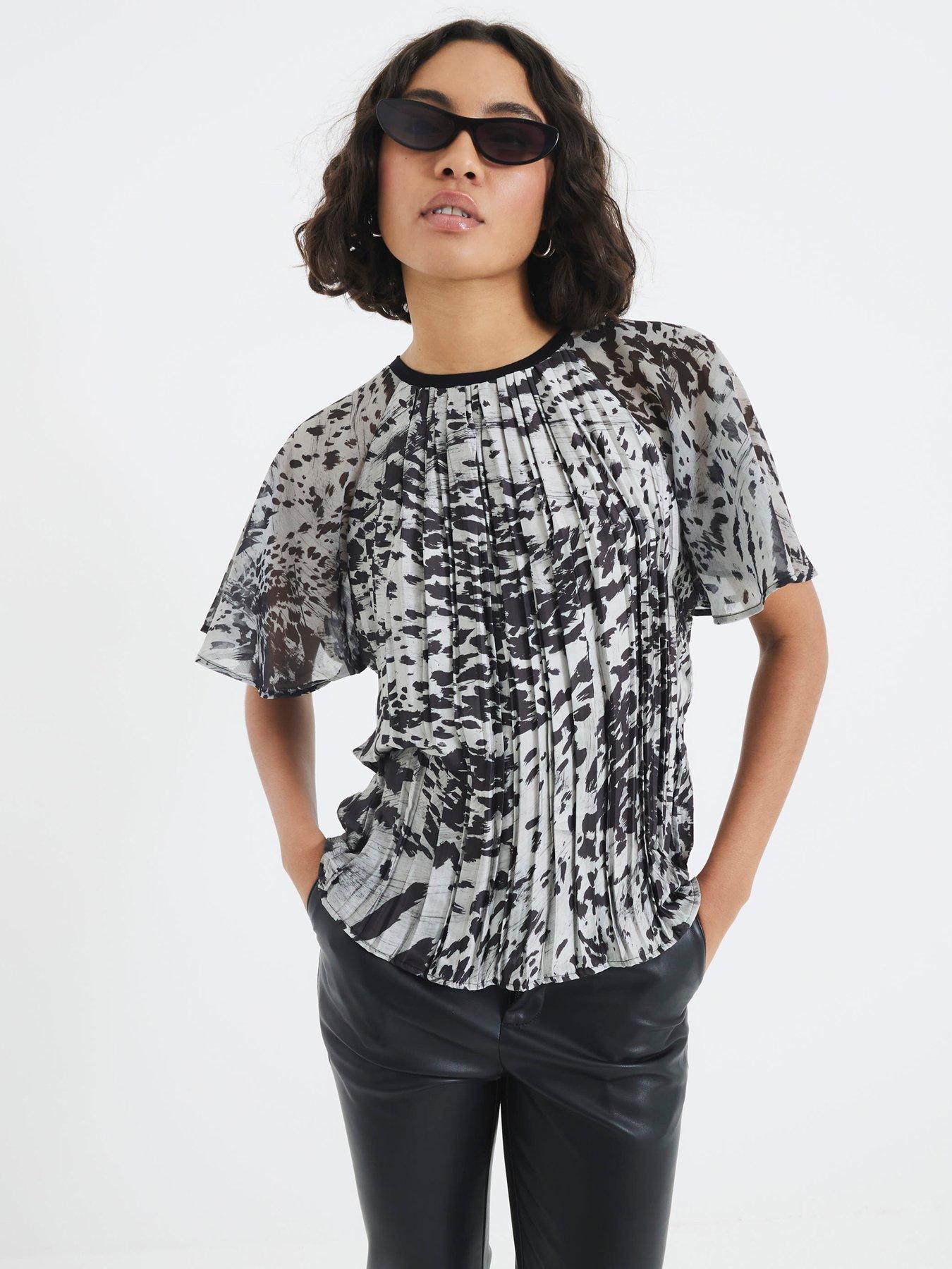 undefined Hybrid Crinkle Printed Top - Grey