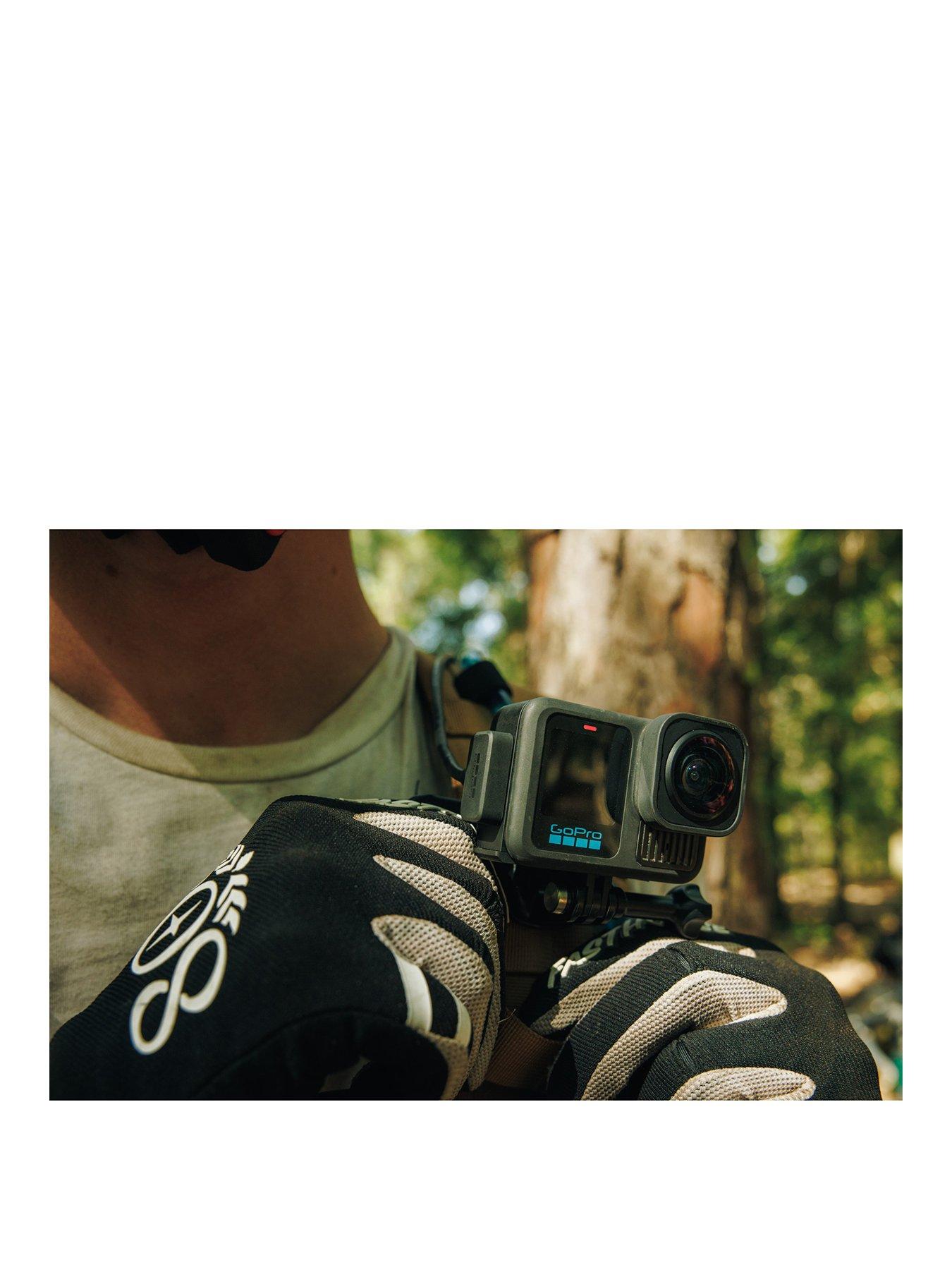 Image 3 of 4 of GoPro Contacto