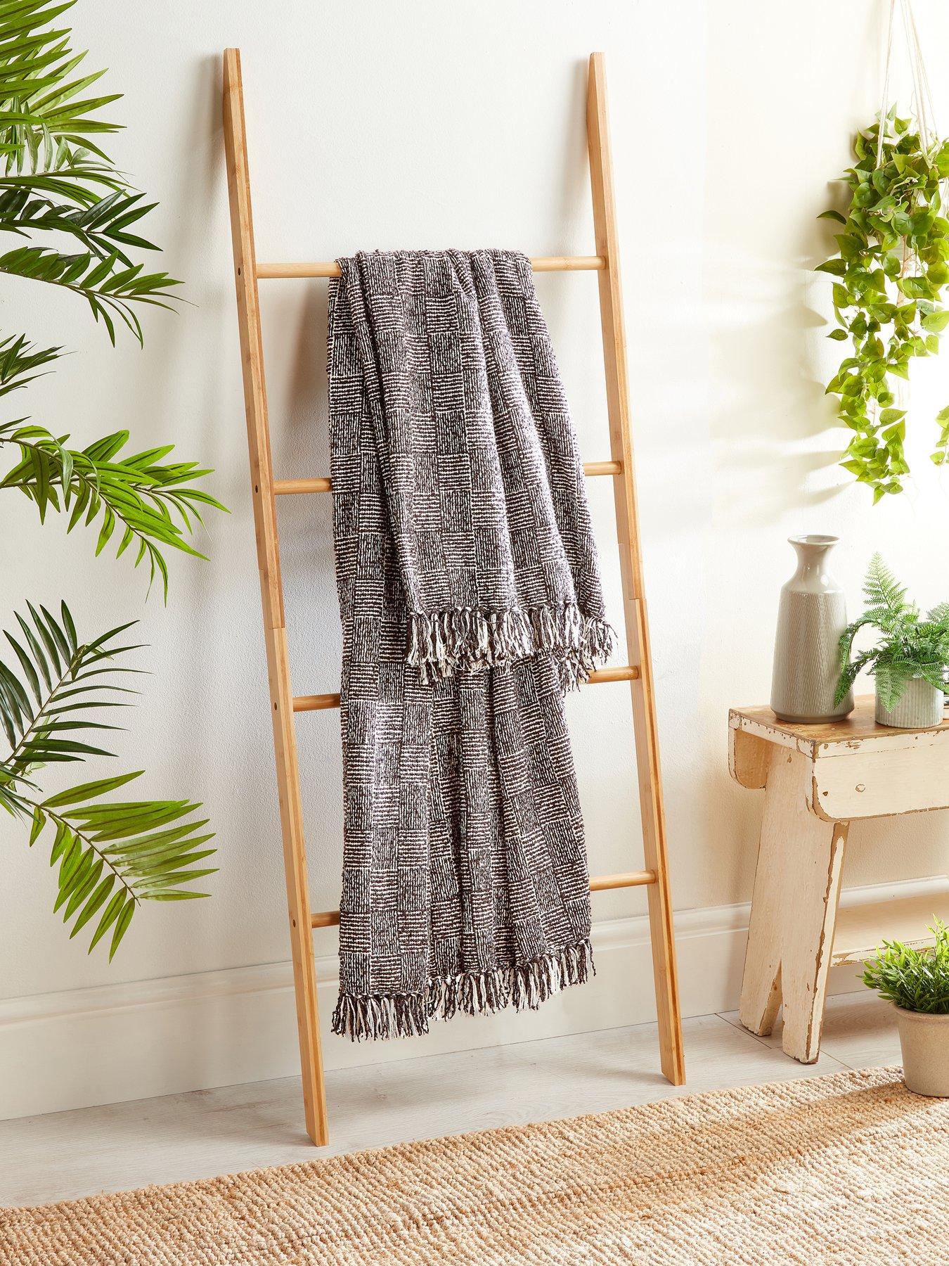 Very Home Crosshatch Throw
