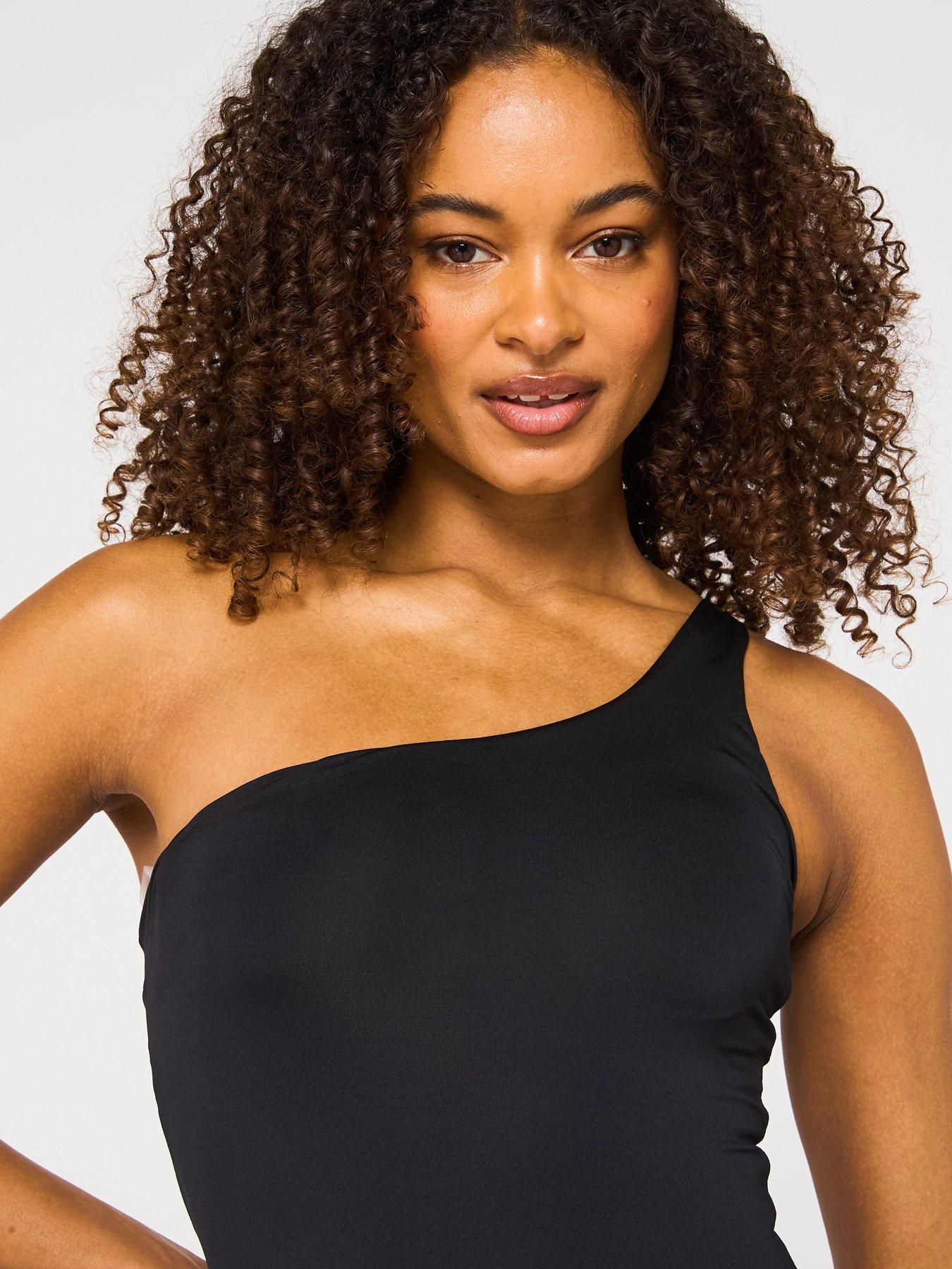 Image 5 of 5 of Nike Womens Essential Asymmetrical One Piece Swimsuit - Black
