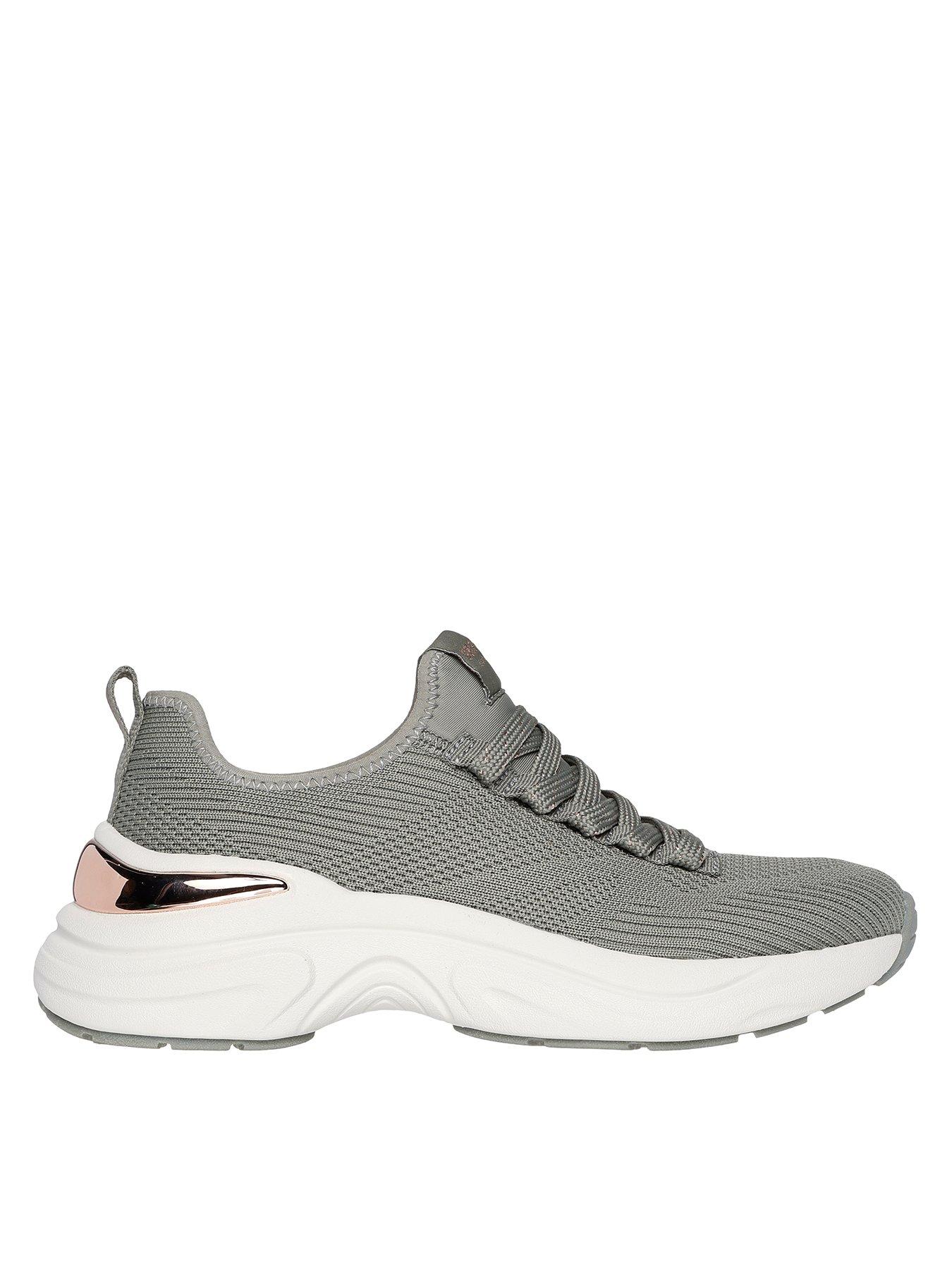 undefined Hazel Pretty Knitty Trainer