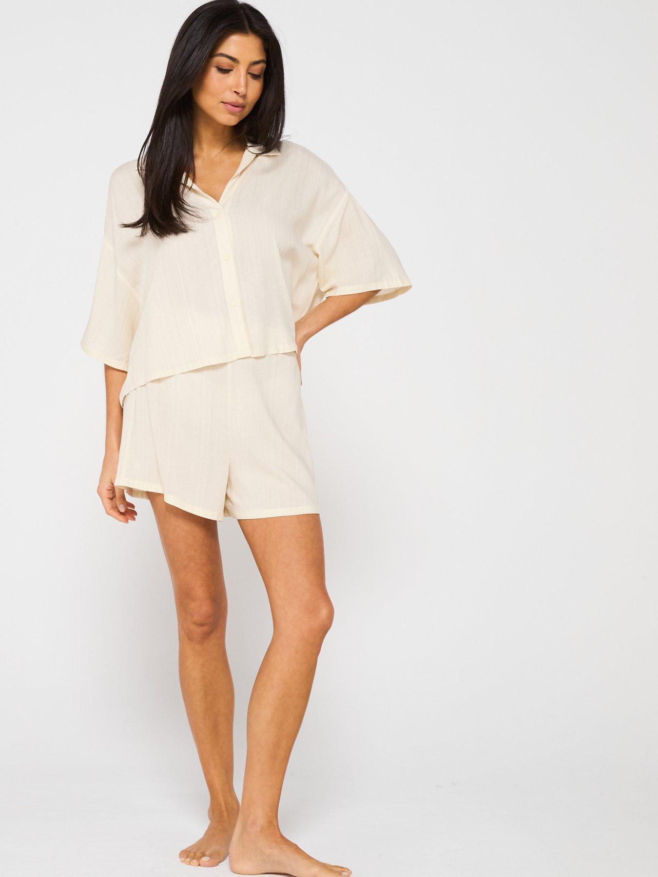 Image 3 of 6 of Calvin Klein Short Sleeve Short Pyjama Set - Beige