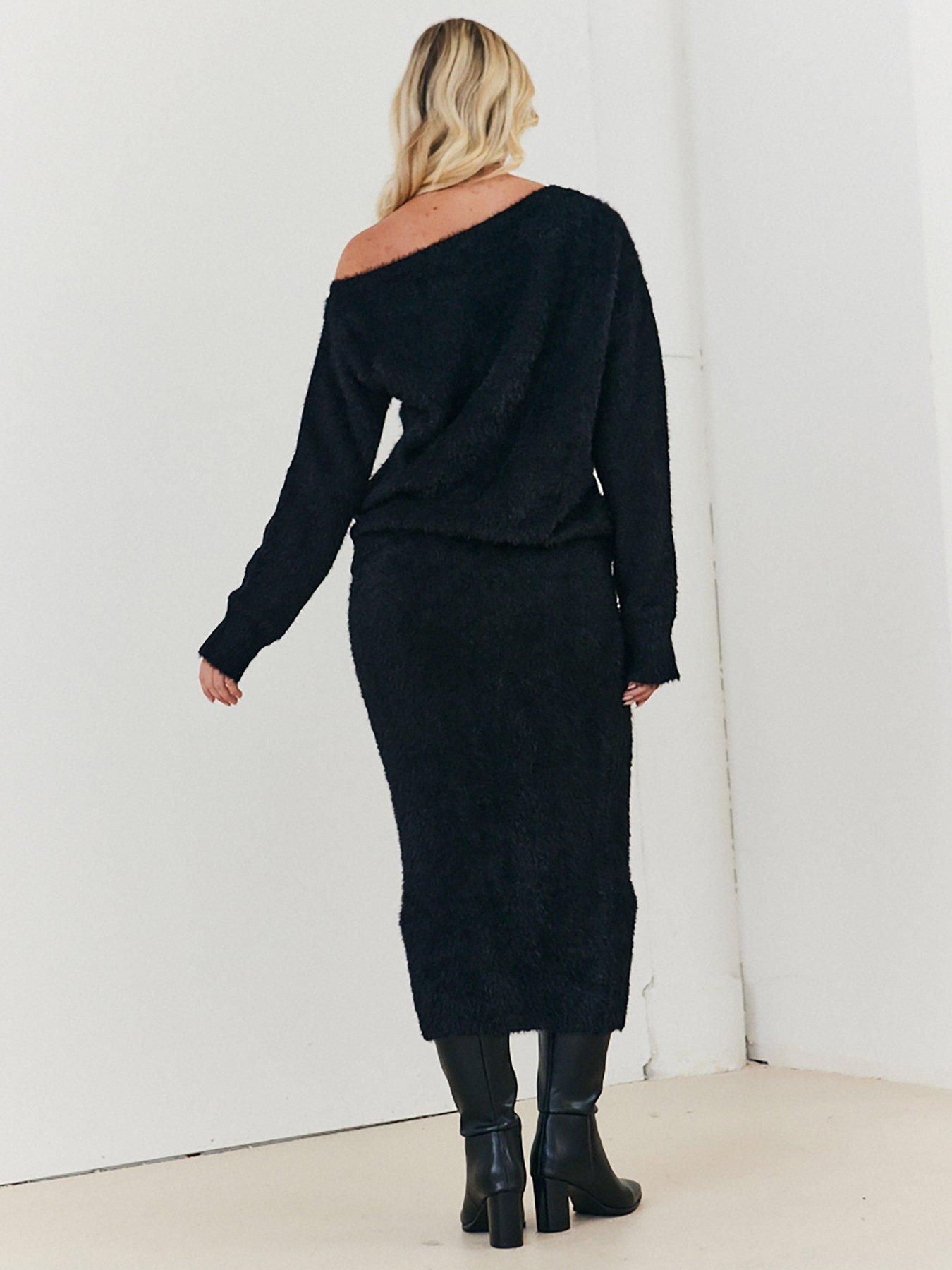 Image 3 of 4 of In The Style Fluffy Knitted Off Shoulder Co-Ord Jumper - Black