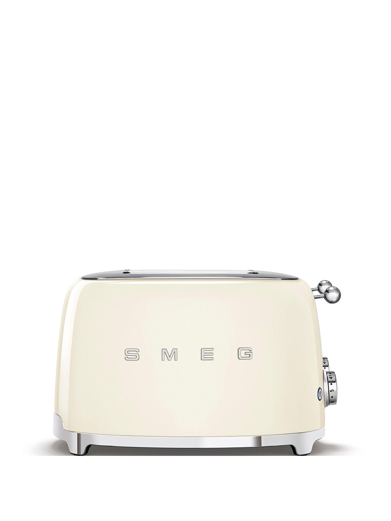 Image 2 of 7 of Smeg 50's Style Kettle KLF03CRUK&nbsp;and 4-Slice Toaster - Cream