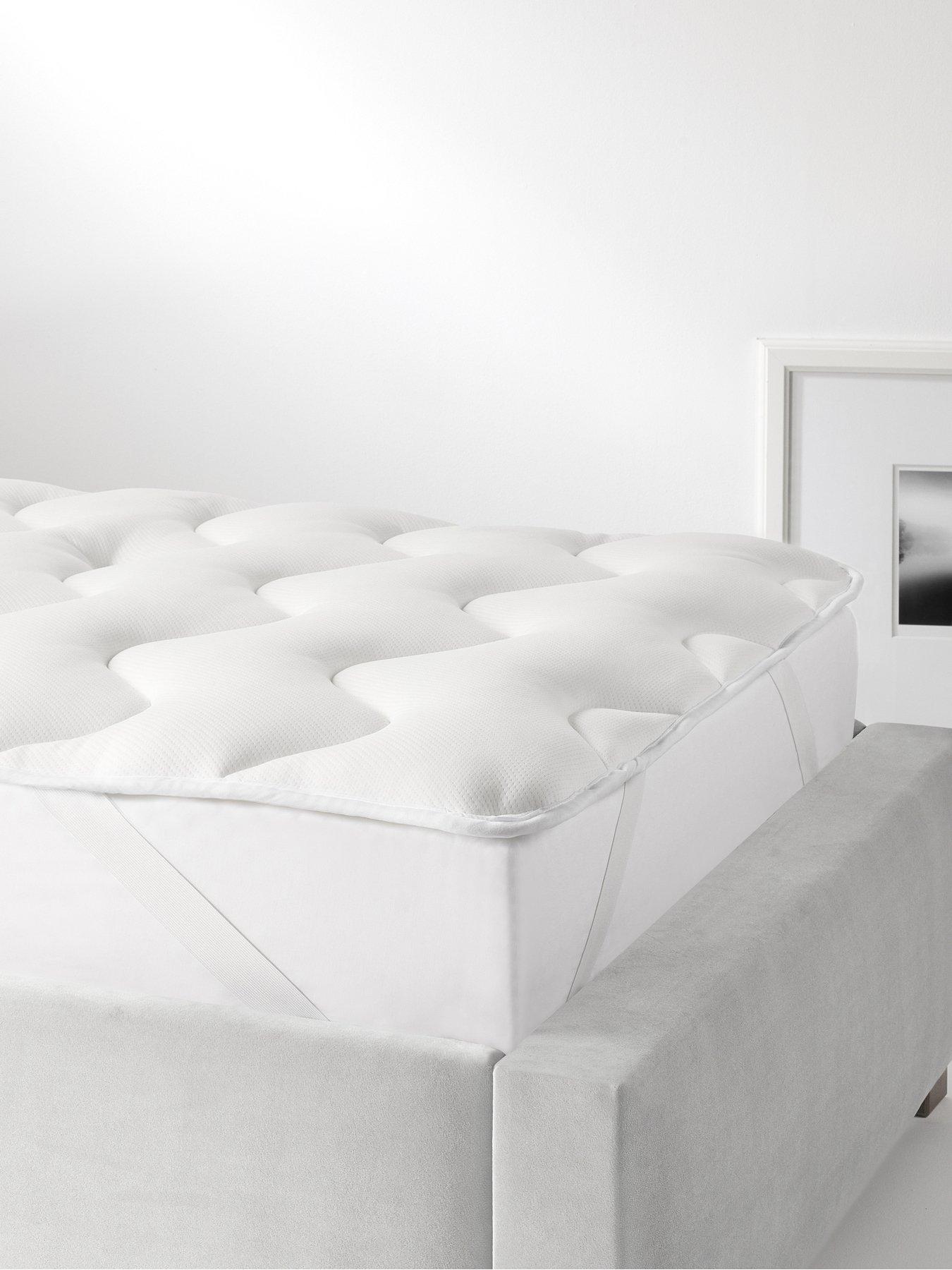 Image 1 of 8 of Snuggledown of Norway Snuggledown Scandinavian Cosy Knit 2.5cm Mattress Topper, Super King