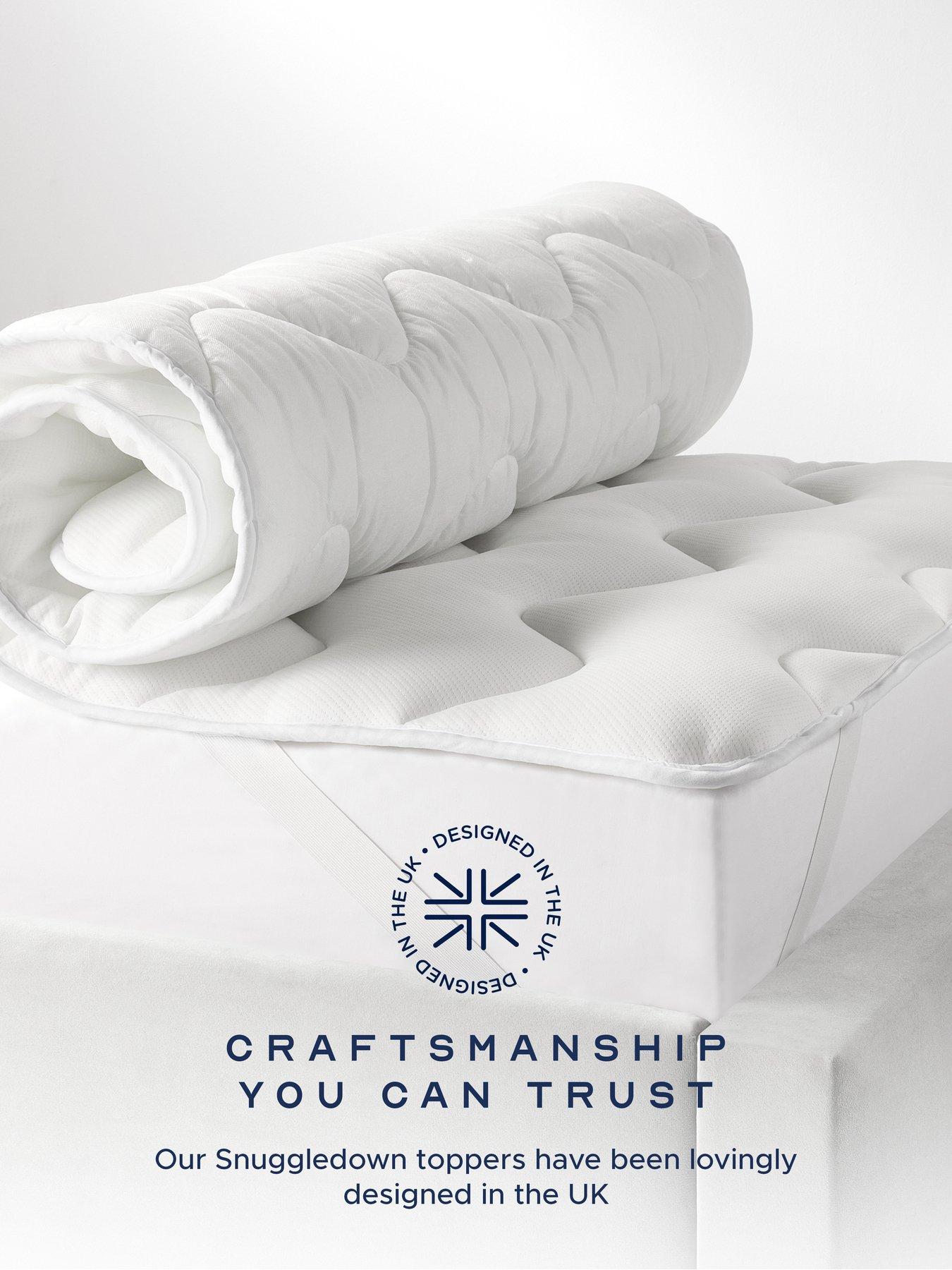 Image 4 of 8 of Snuggledown of Norway Snuggledown Scandinavian Cosy Knit 2.5cm Mattress Topper, Super King