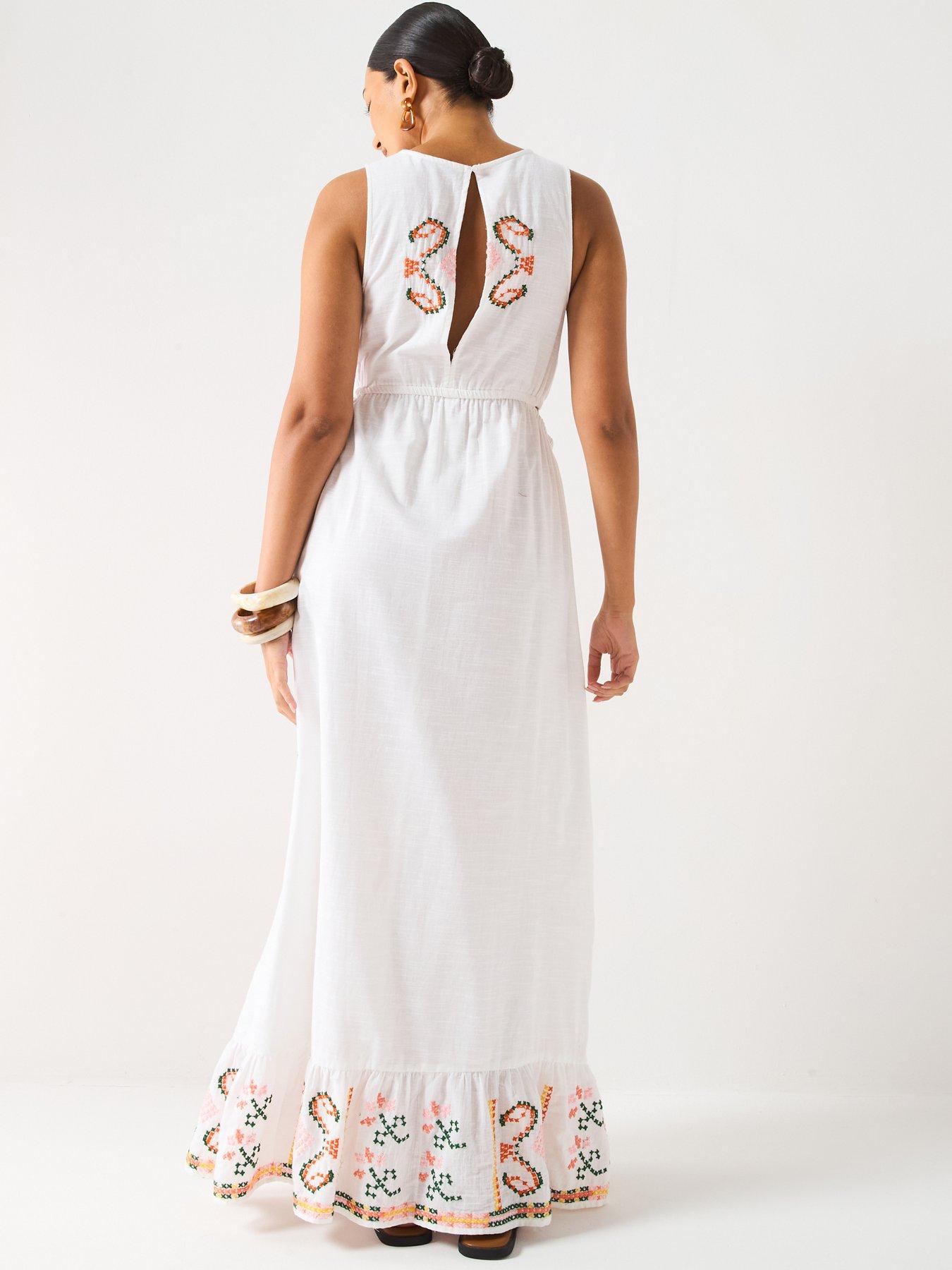 Image 2 of 6 of V by Very Pineapple Embroidered Maxi - White