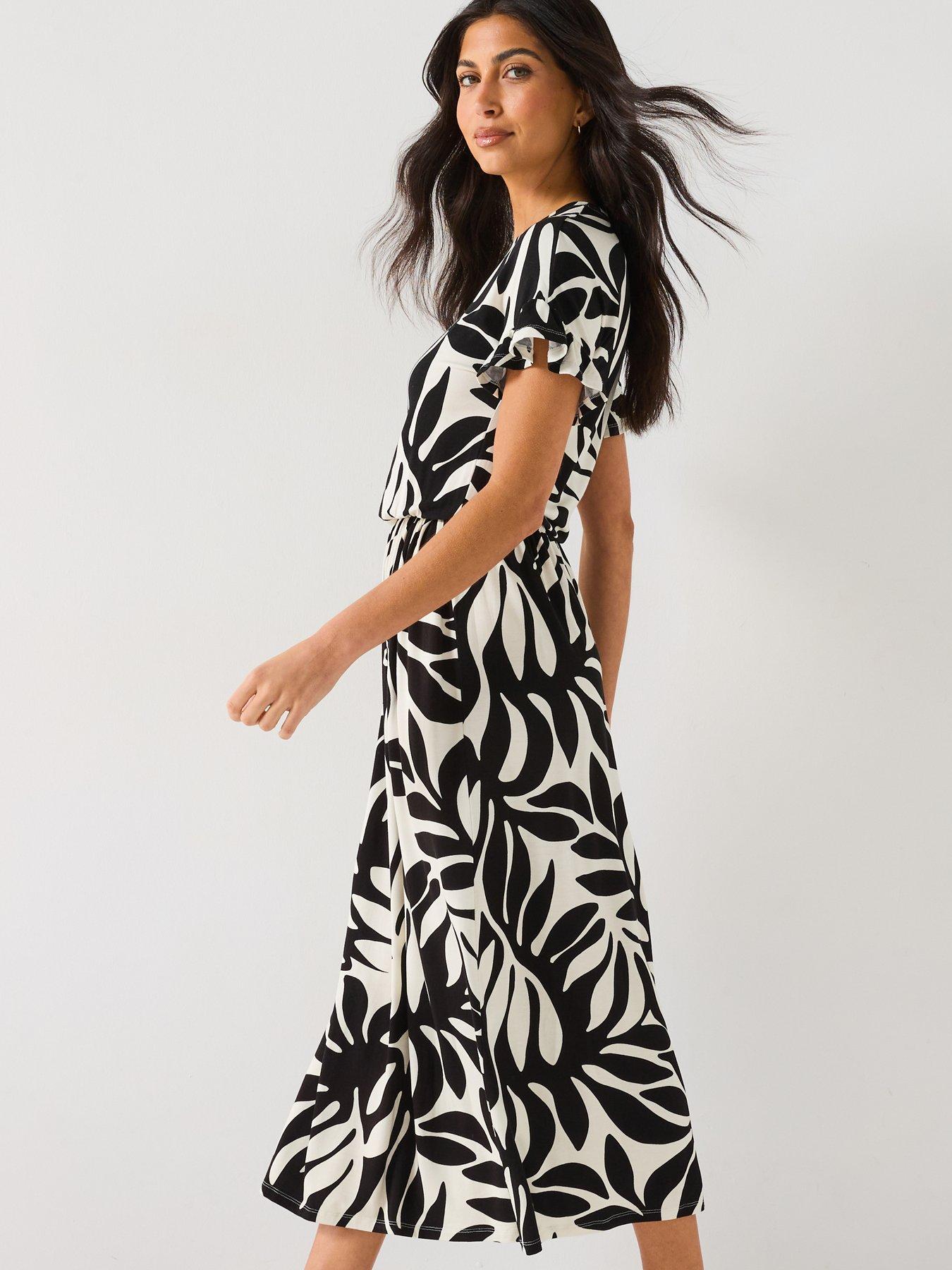 Image 6 of 6 of V by Very Frill Sleeve Midaxi