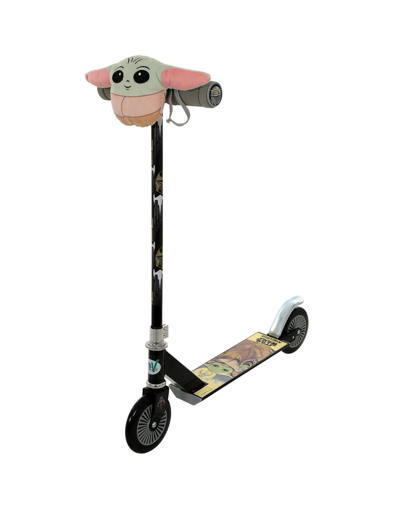 star-wars-inline-scooter-with-grogu-squishle