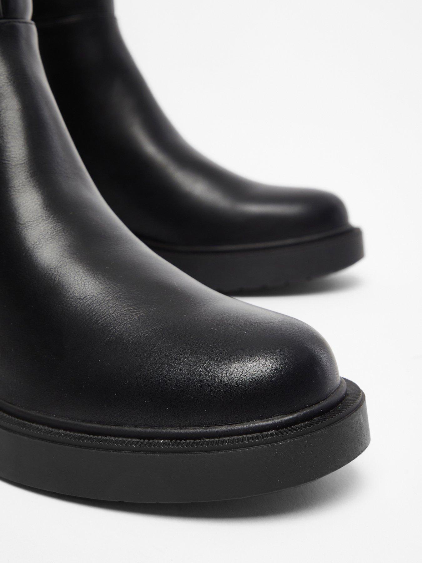 Next quiz boots clearance