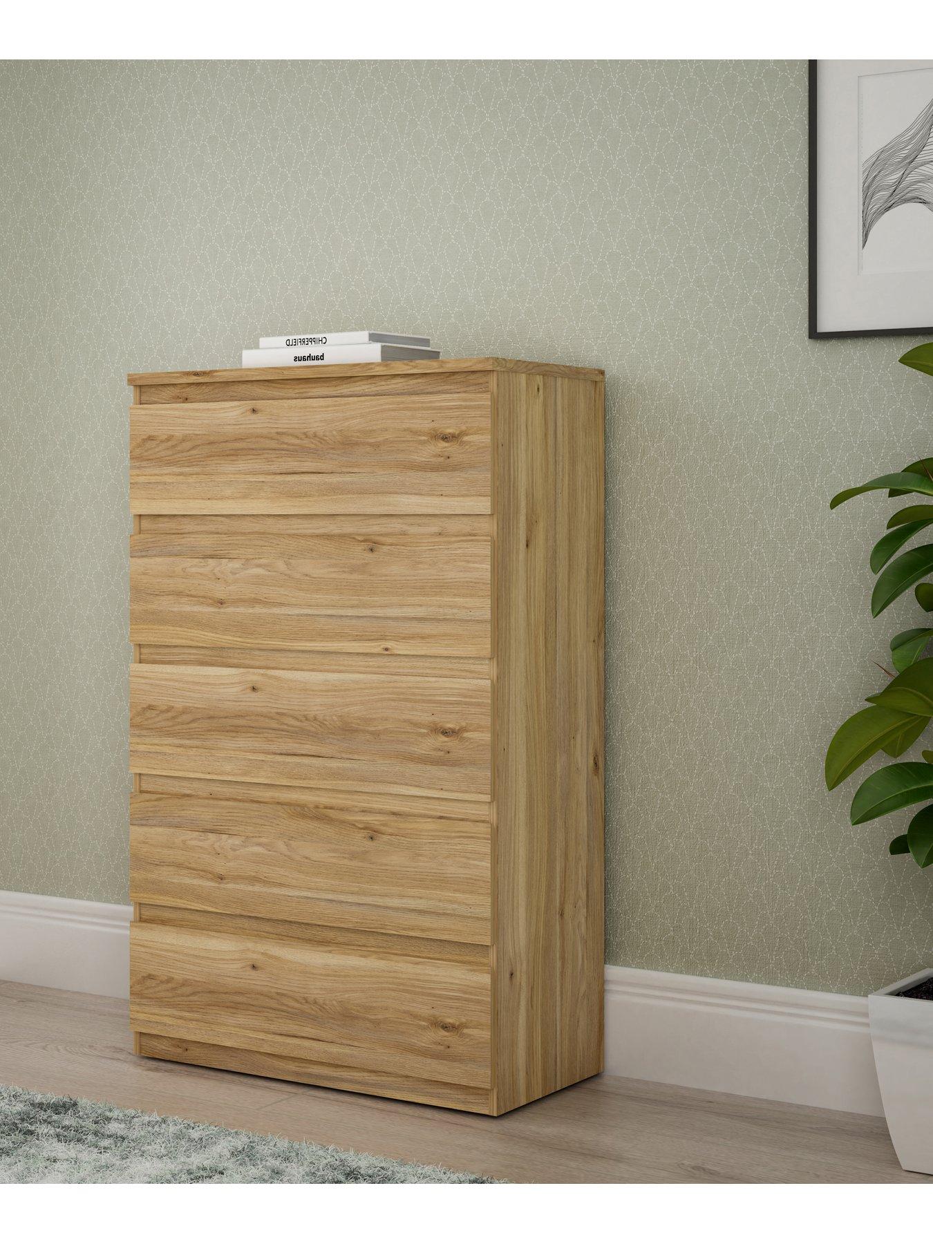 Image 1 of 7 of The Very Collection Lisson 5 Drawer Chest&nbsp;- New Oak&nbsp;-&nbsp;FSC&reg; Certified