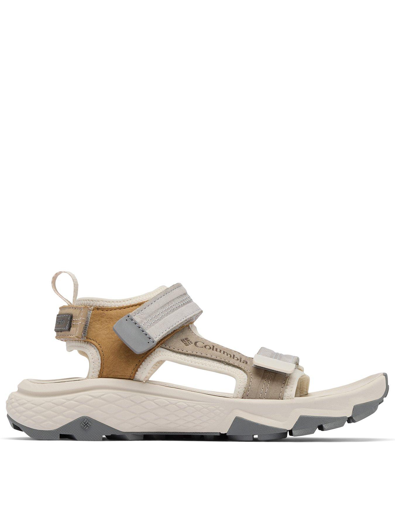 undefined Women's Peakfreak Rush Sandals - Beige