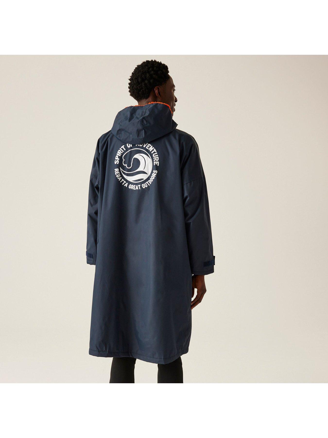 Image 3 of 6 of Regatta Unisex Adult Wateproof Changing Robe - Navy