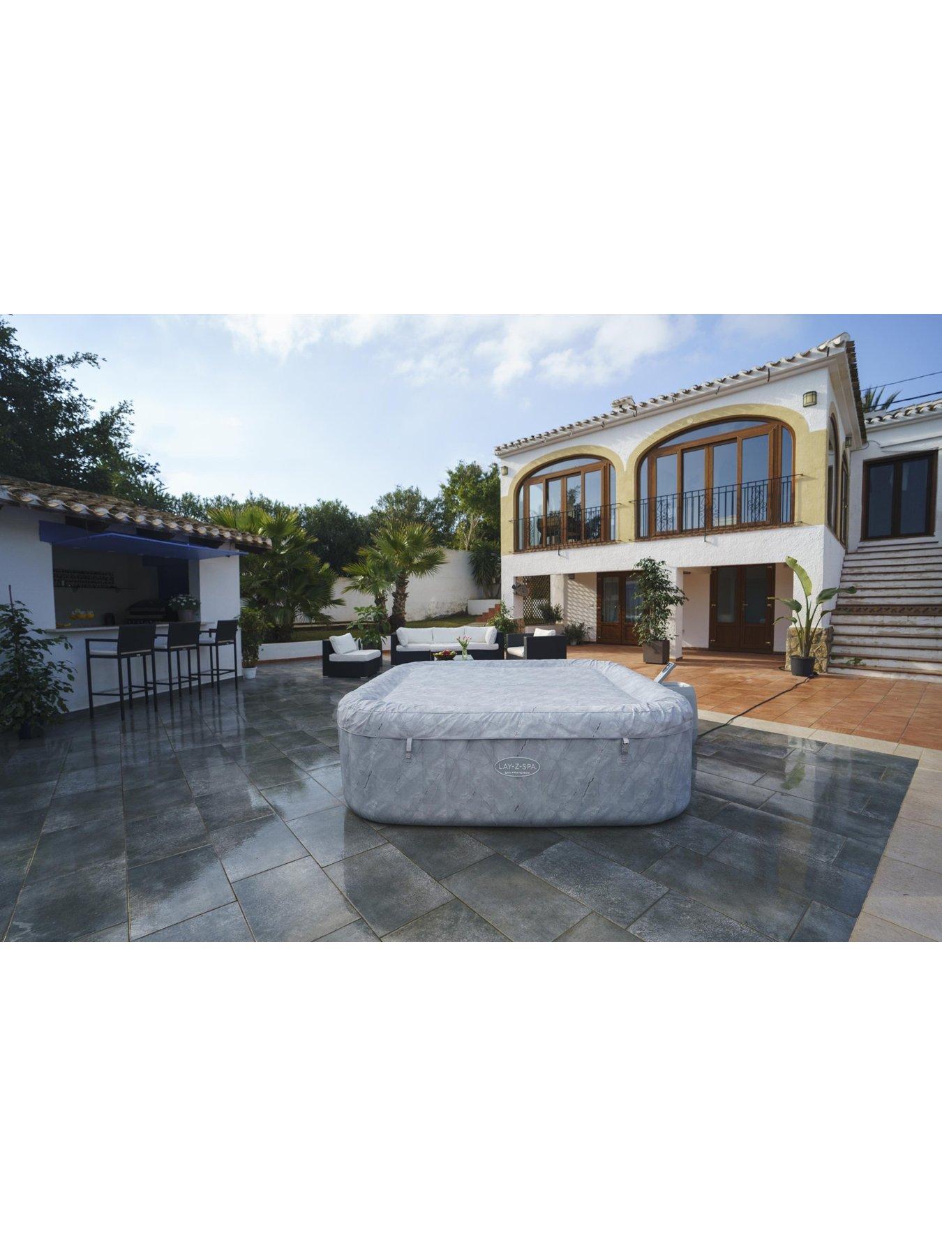 Image 4 of 7 of Lay-Z-Spa San Francisco Smart EnergySense HydroJet Pro Hot Tub (5-7 Person)
