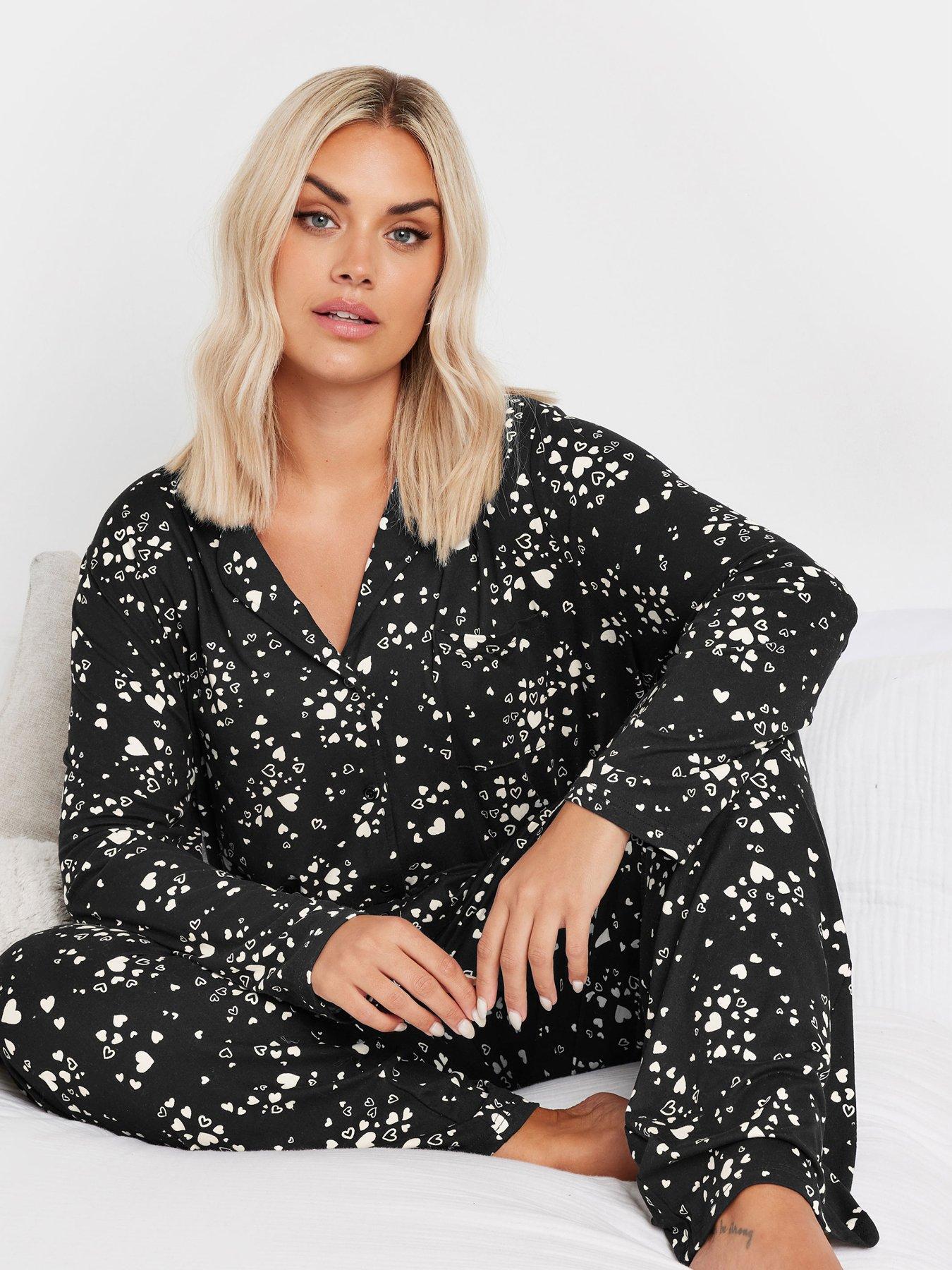 Image 1 of 4 of Yours Curve Soft Touch Drawn Heart Pj Set - Black