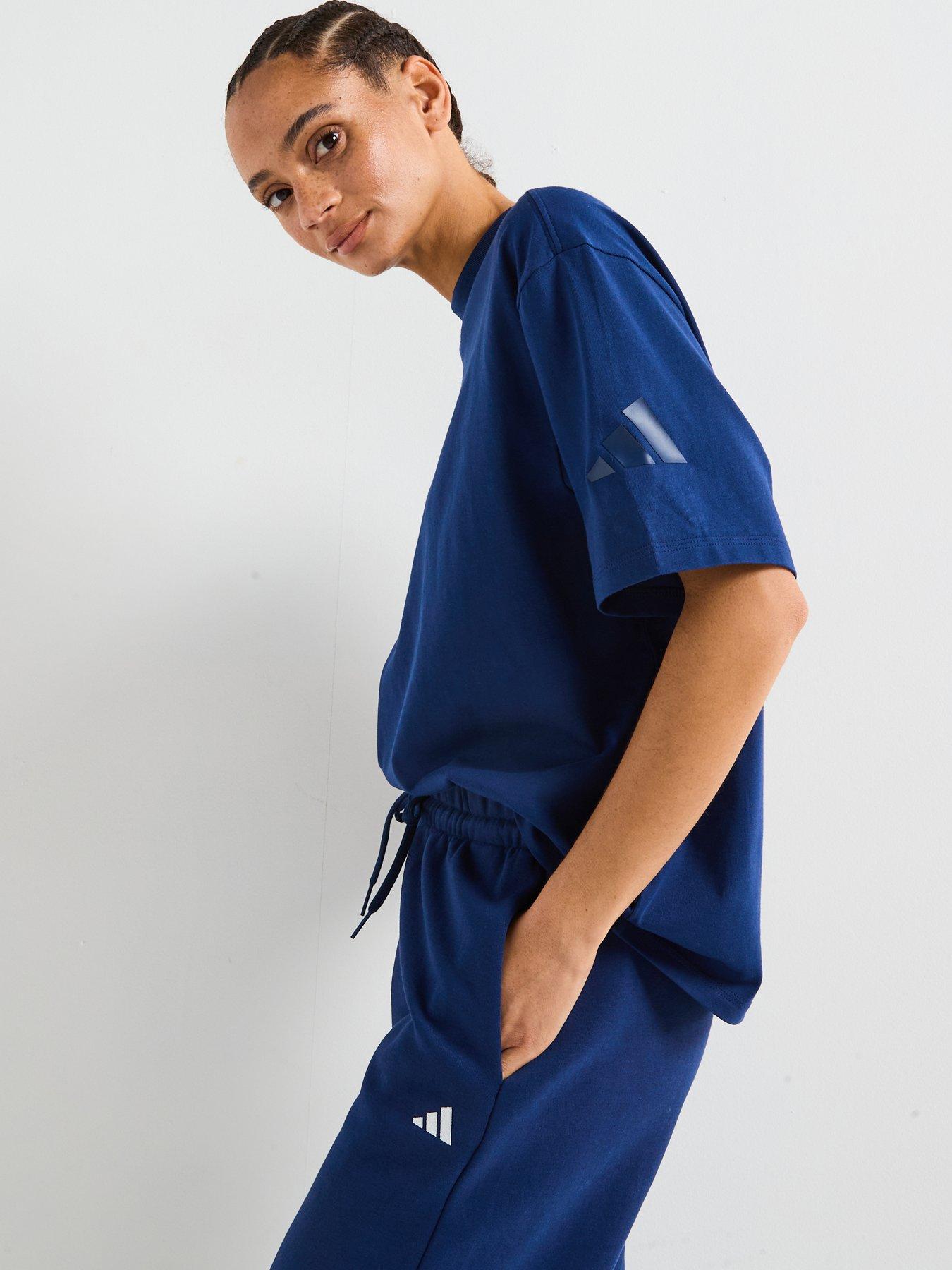 Image 6 of 6 of adidas Sportswear Women's Essentials Boyfriend T-Shirt - Blue