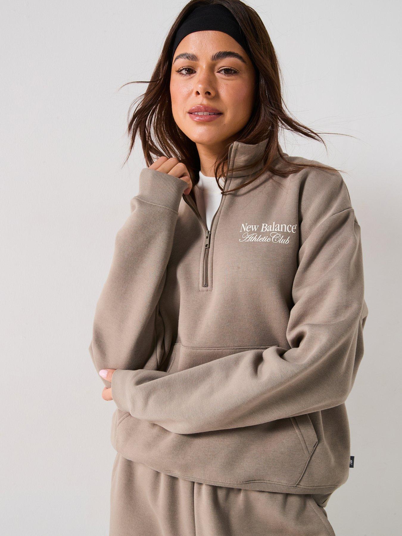 undefined Womens Linear Heritage Graphic Half Zip Sweat - Beige