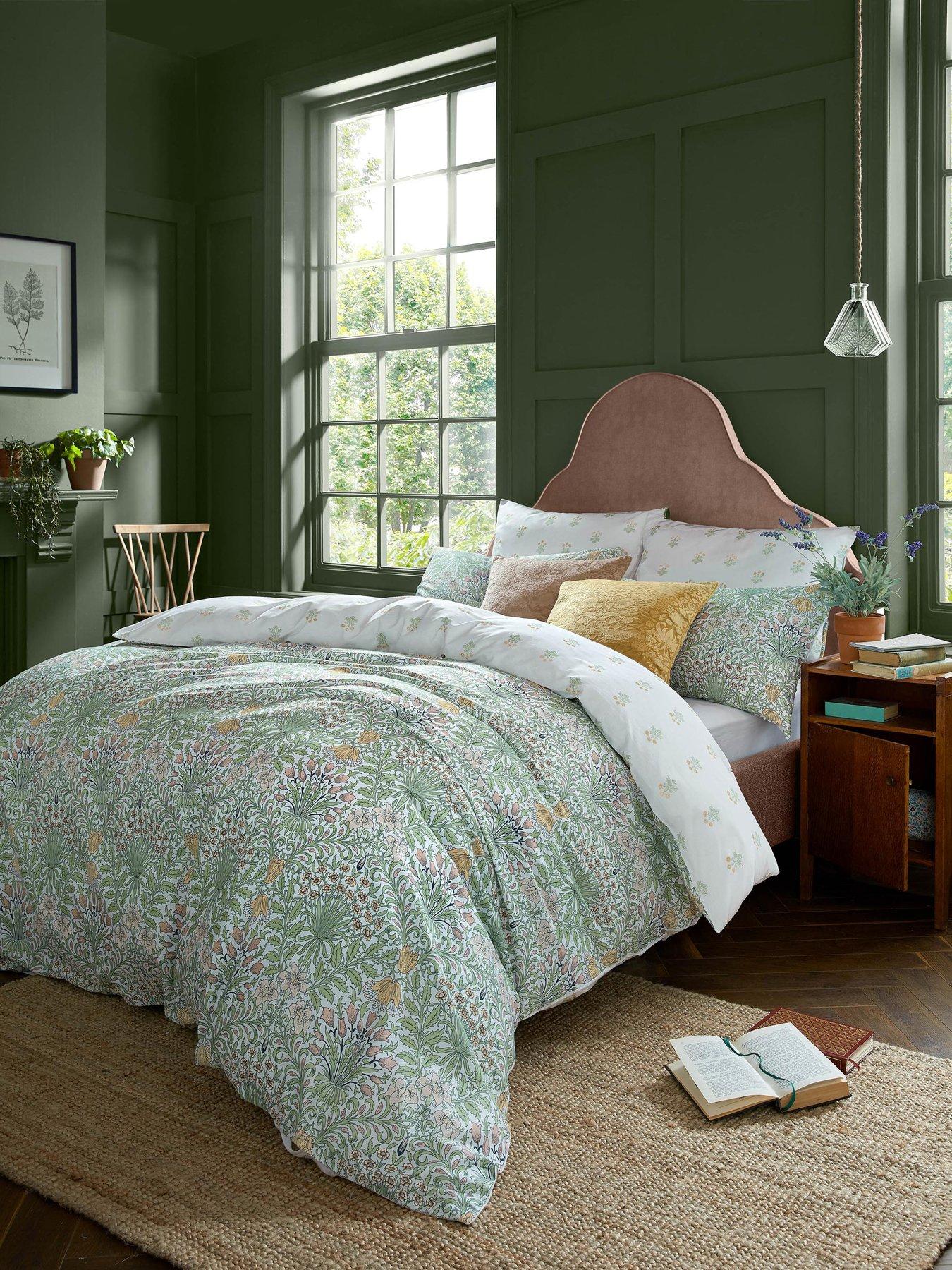 Product photograph of William Morris At Home Garden Duvet Set- Super King from very.co.uk