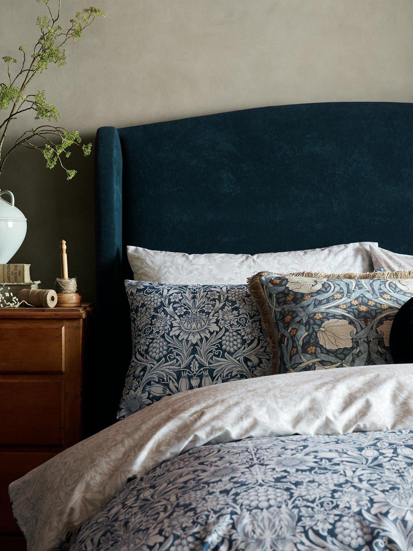 Image 4 of 7 of William Morris at Home Sunflower Ink 100% Cotton Percale Duvet Cover Set