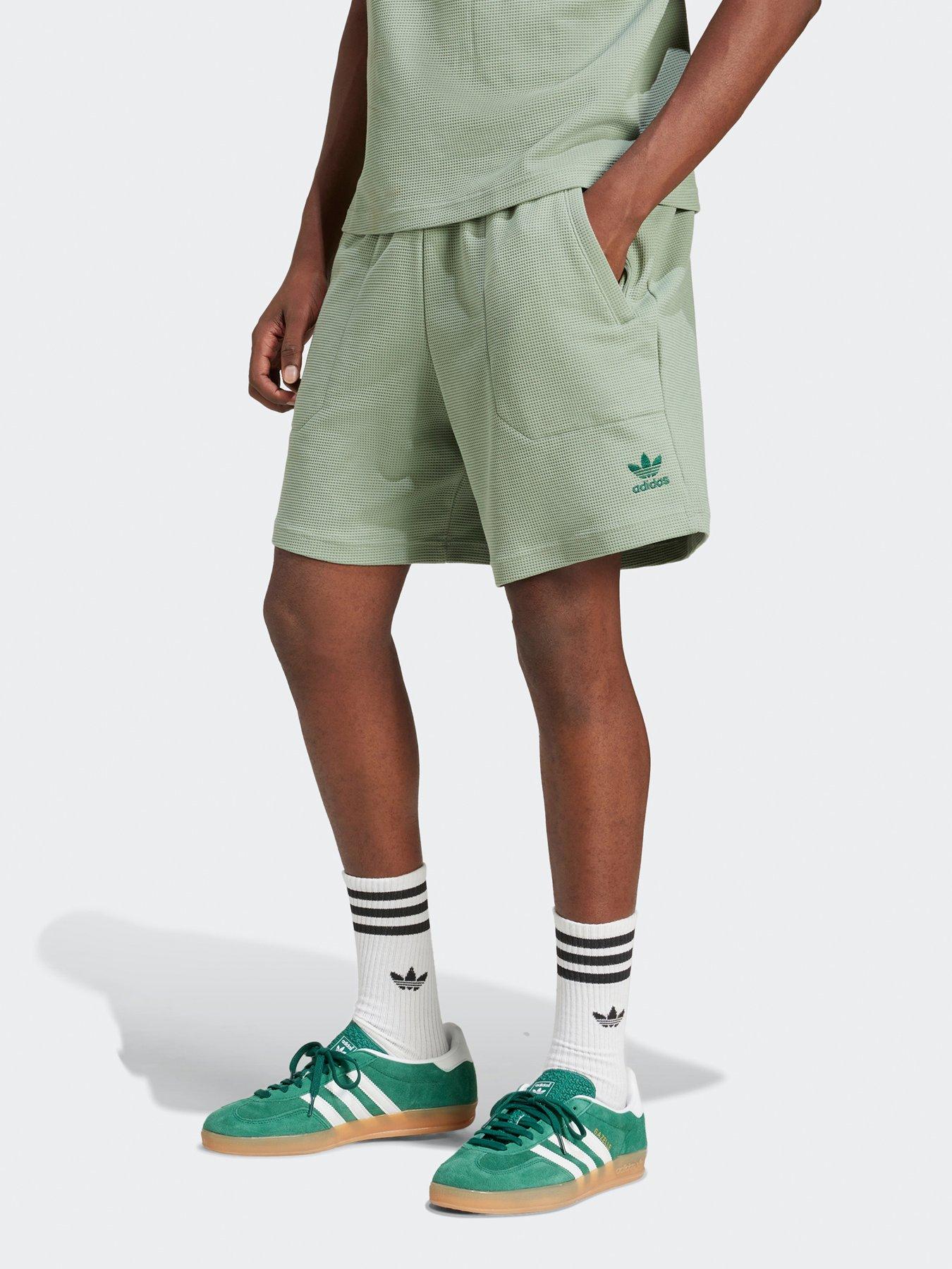 undefined Men's Trefoil Essentials Shorts - Silver Green