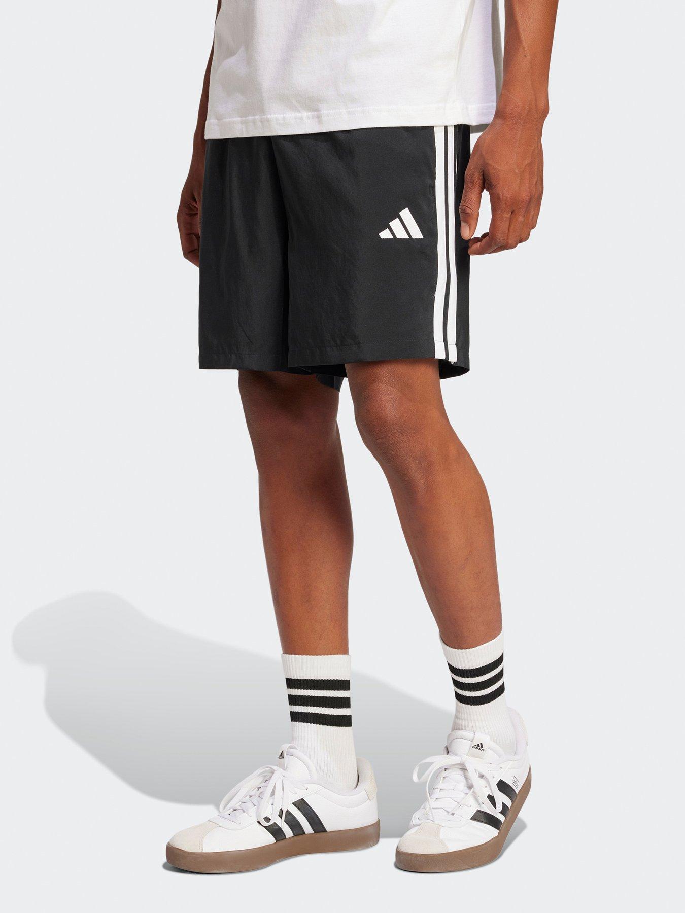 undefined Men's Essentials 3-Stripe Chelsea Shorts - Black/White