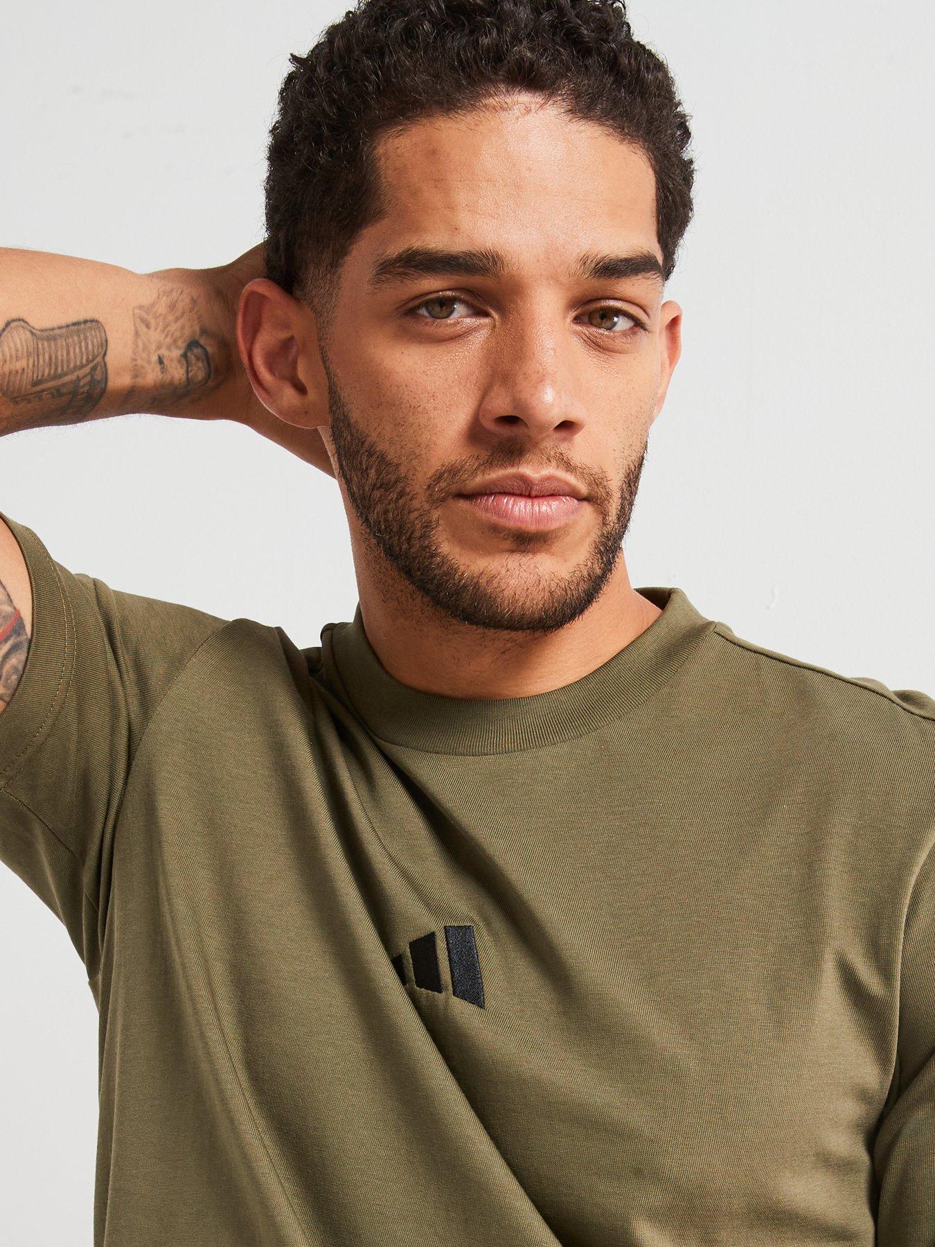 Image 4 of 5 of adidas Sportswear Men's Essentials Small Logo Single Jersey Tee - Green